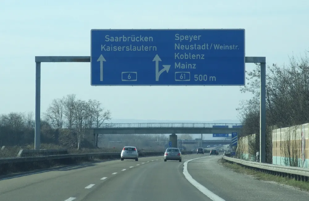 Photo showing: Autobahn cross A6 to A61, Germany.