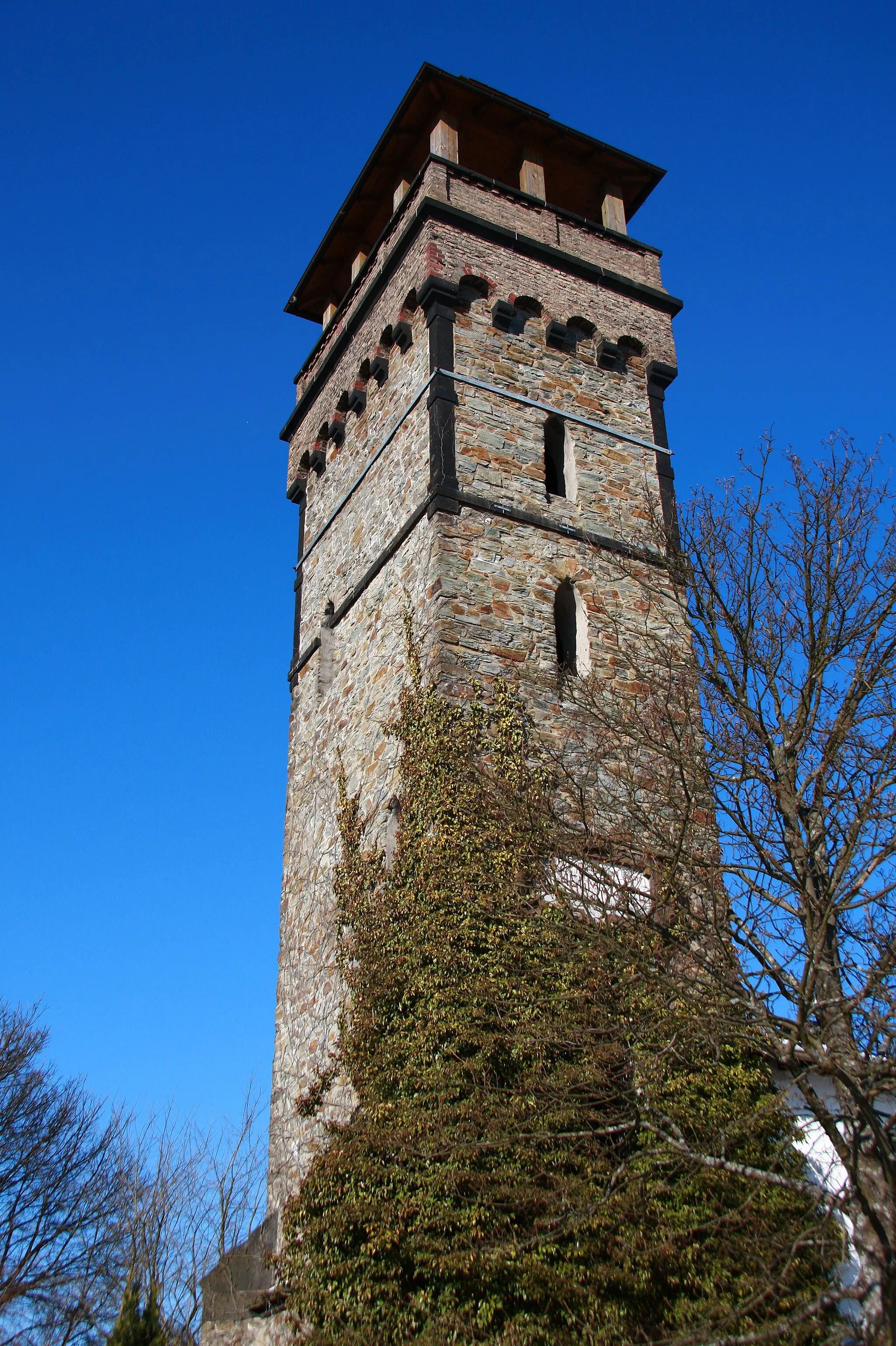 Photo showing: A  A look-out on top of the Hessian Mountain Kellerskopf in the Taunus mountain range