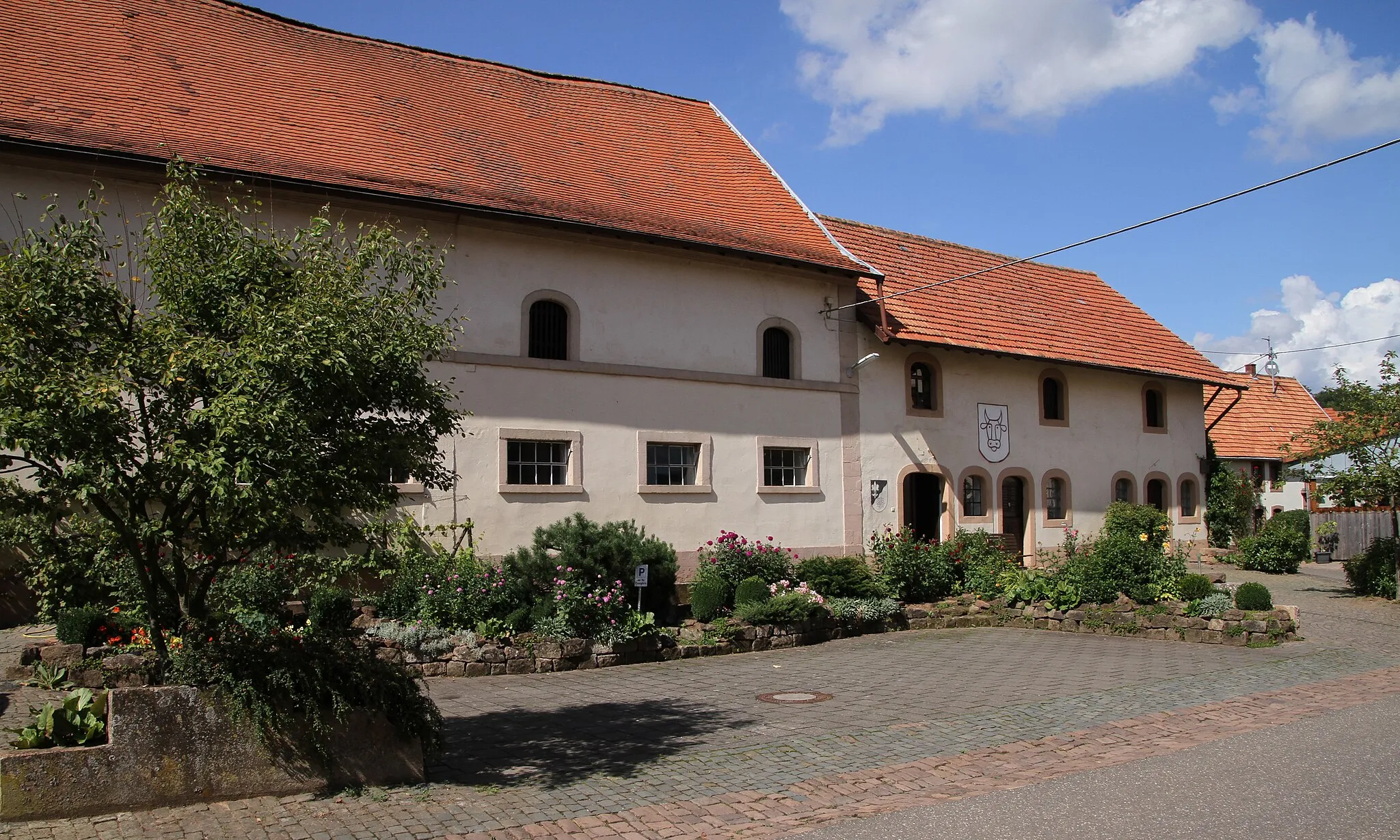 Photo showing: Maßweiler, Hitscherhof 2; fünfachsiges Wohnhaus einer Hofanlage, bezeichnet 1875.