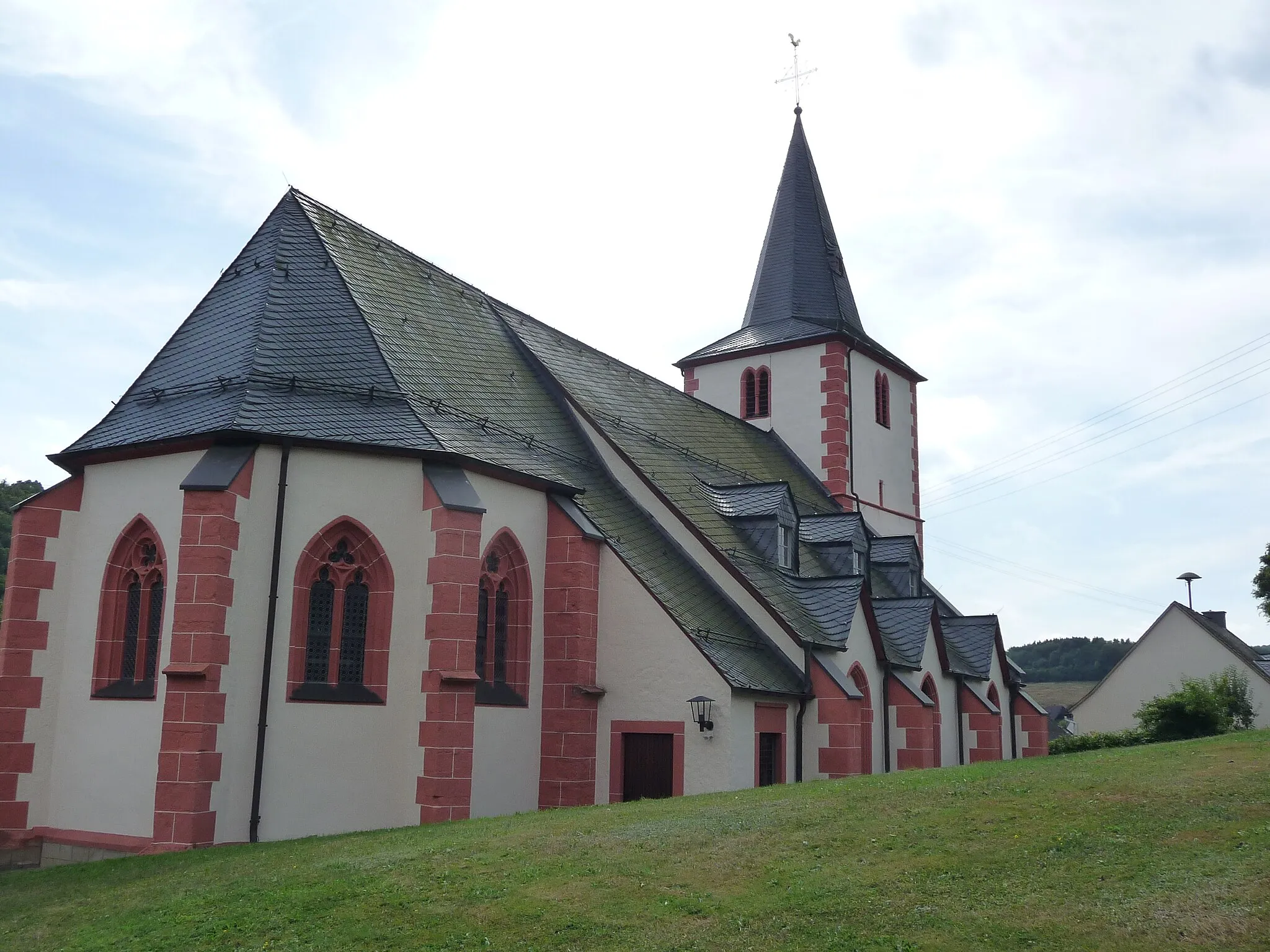 Photo showing: Ev. Kirche “Maria-Magdalena” in Niederbrombach – Älteste Kirche im Naheland