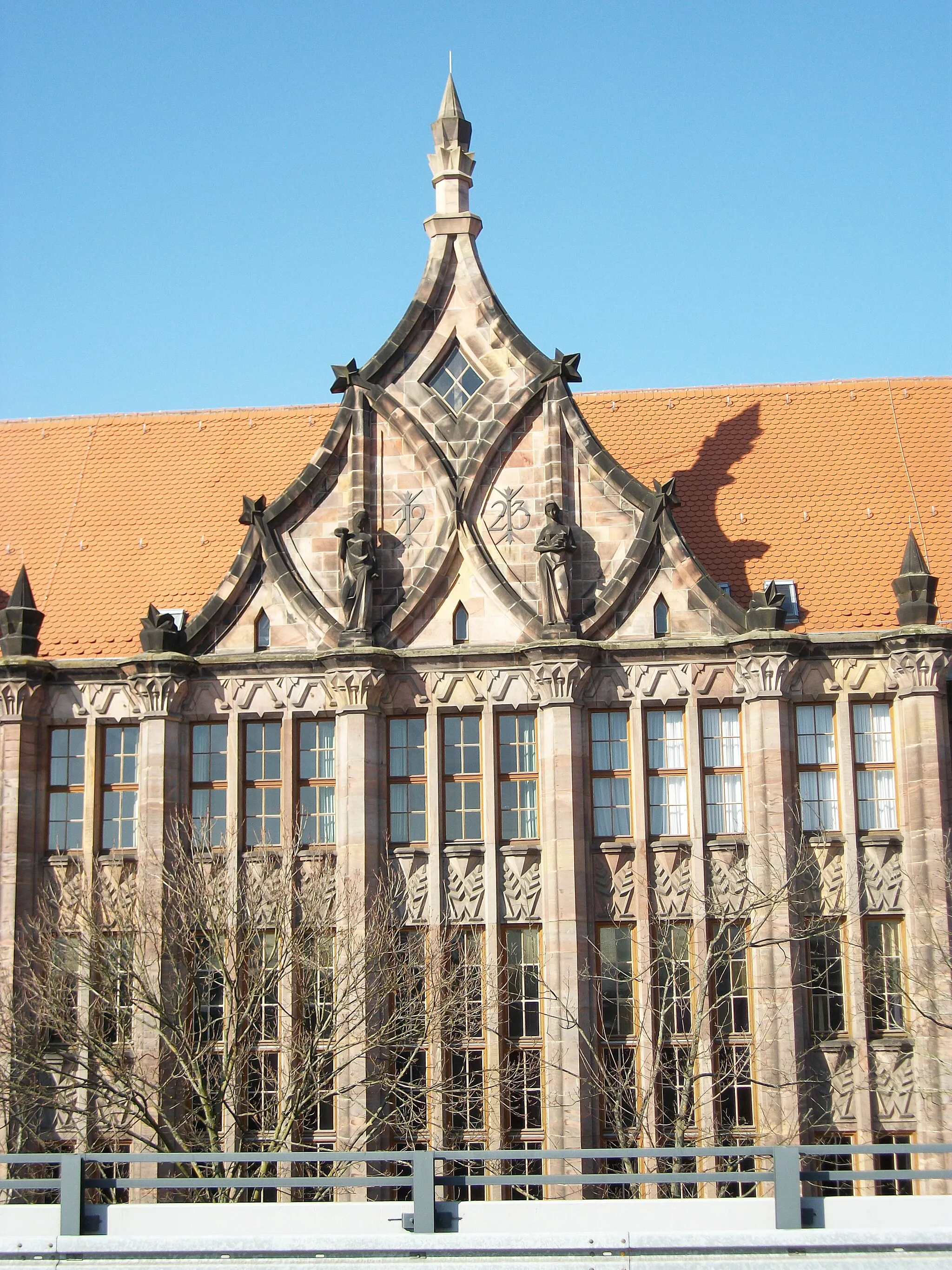 Photo showing: Rathaus Saarbrücken