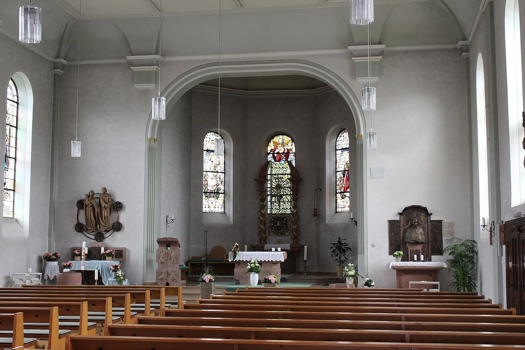 Photo showing: Kutzhof (Heusweiler), Saint James the Greater church, inner view