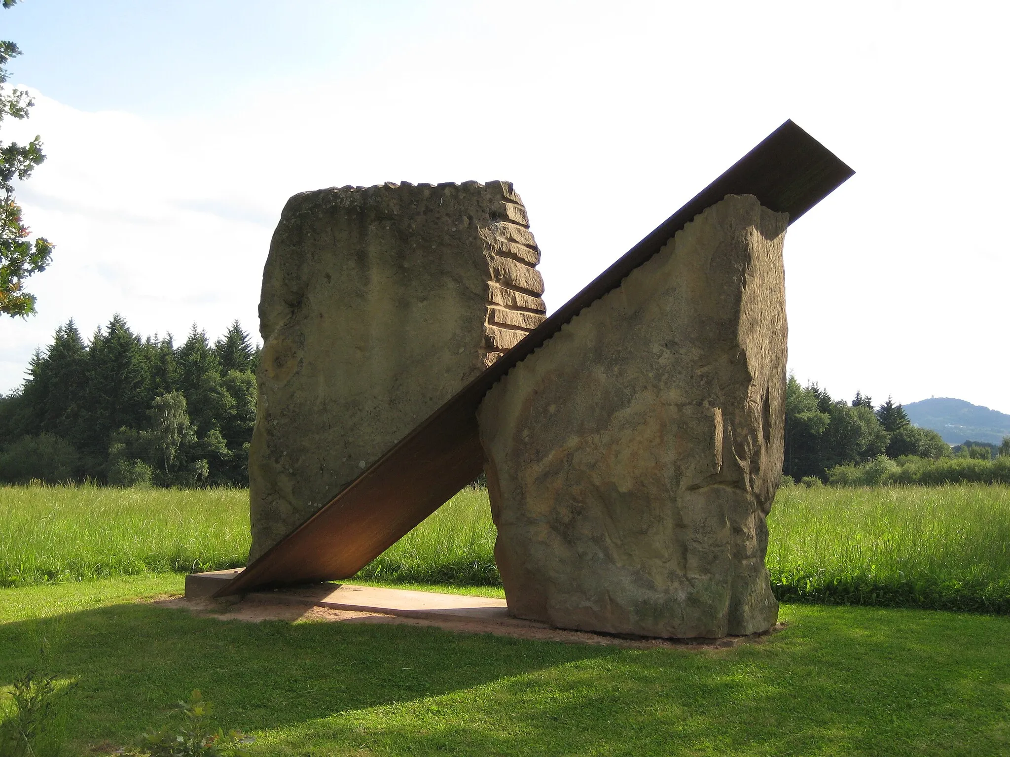 Photo showing: Street resp. Road of Sculptures, Saarland, Germany: Alfred Görig Ganzheit - Verschoben (1983)