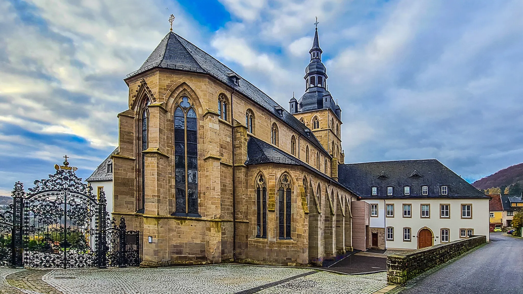 Photo showing: Kirche der Benediktinerabtei Tholey nach Renovierung 2018-2020 (Bild zur Verfügung gestellt von A. Didas)