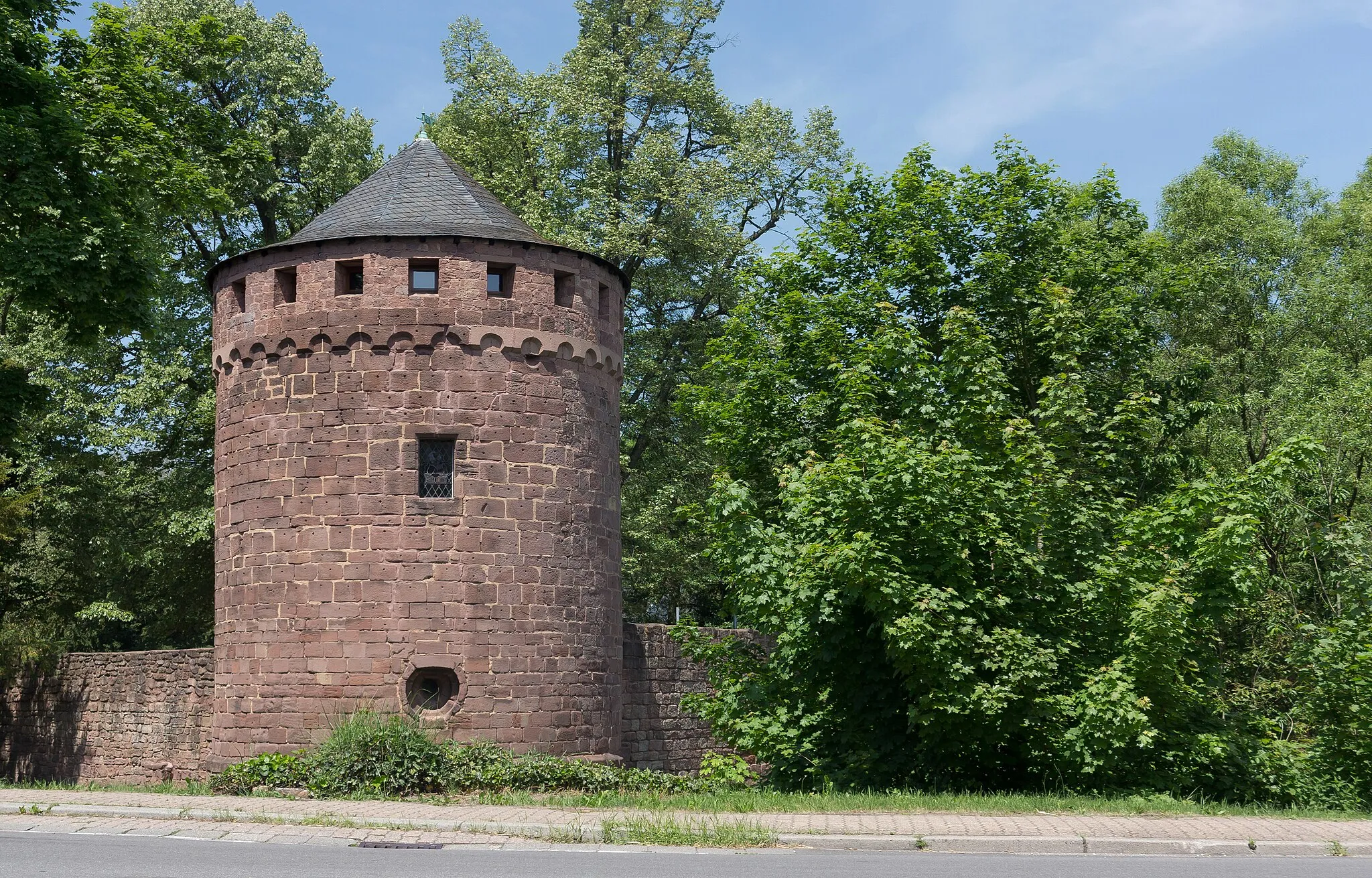 Photo showing: Illingen, tower Burg Kerpen
