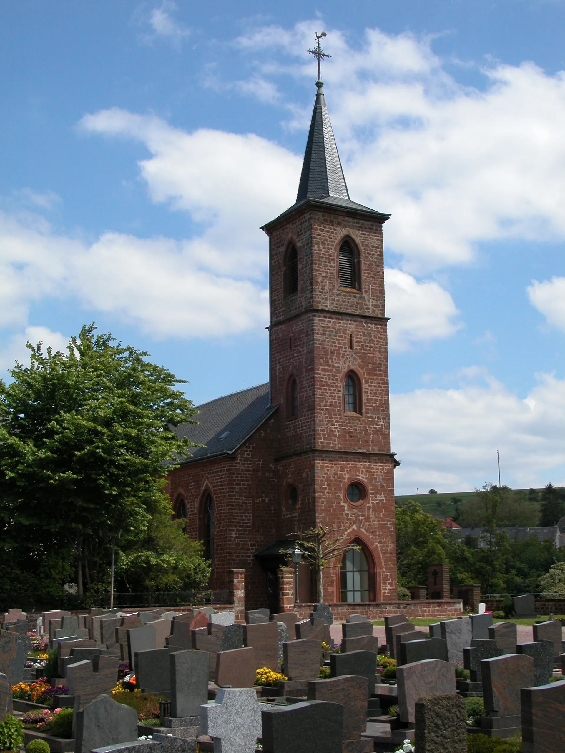 Photo showing: Kath. Pfarrkirche der hl. Dreifaltigkeit in Freudenburg