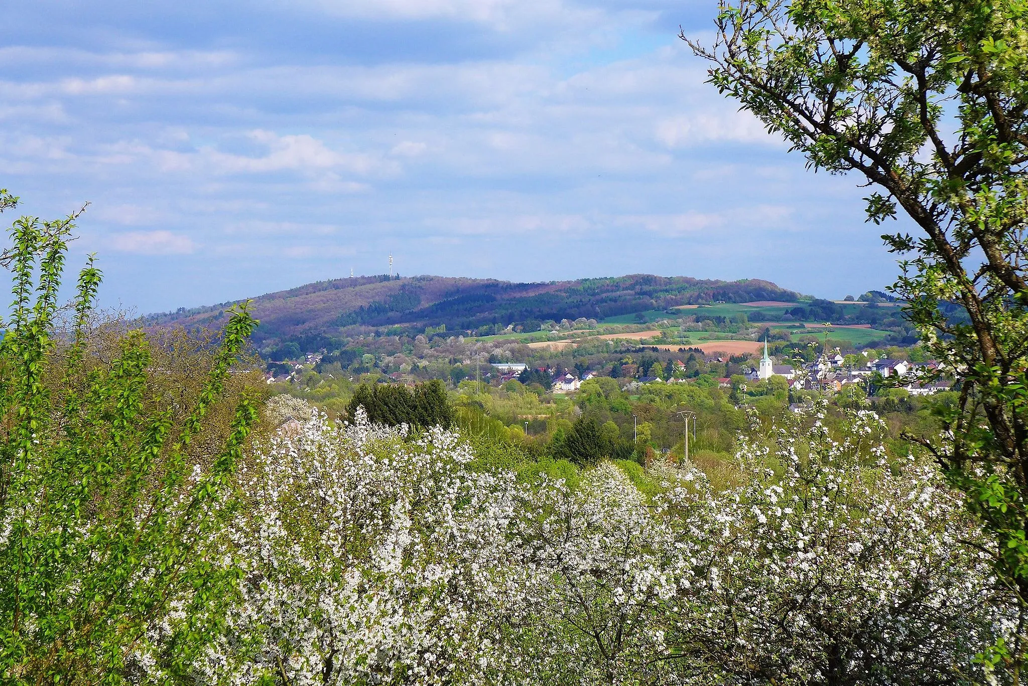 Photo showing: Blick auf Bilsdorf, Körprich und den Hoxberg von Piesbach aus