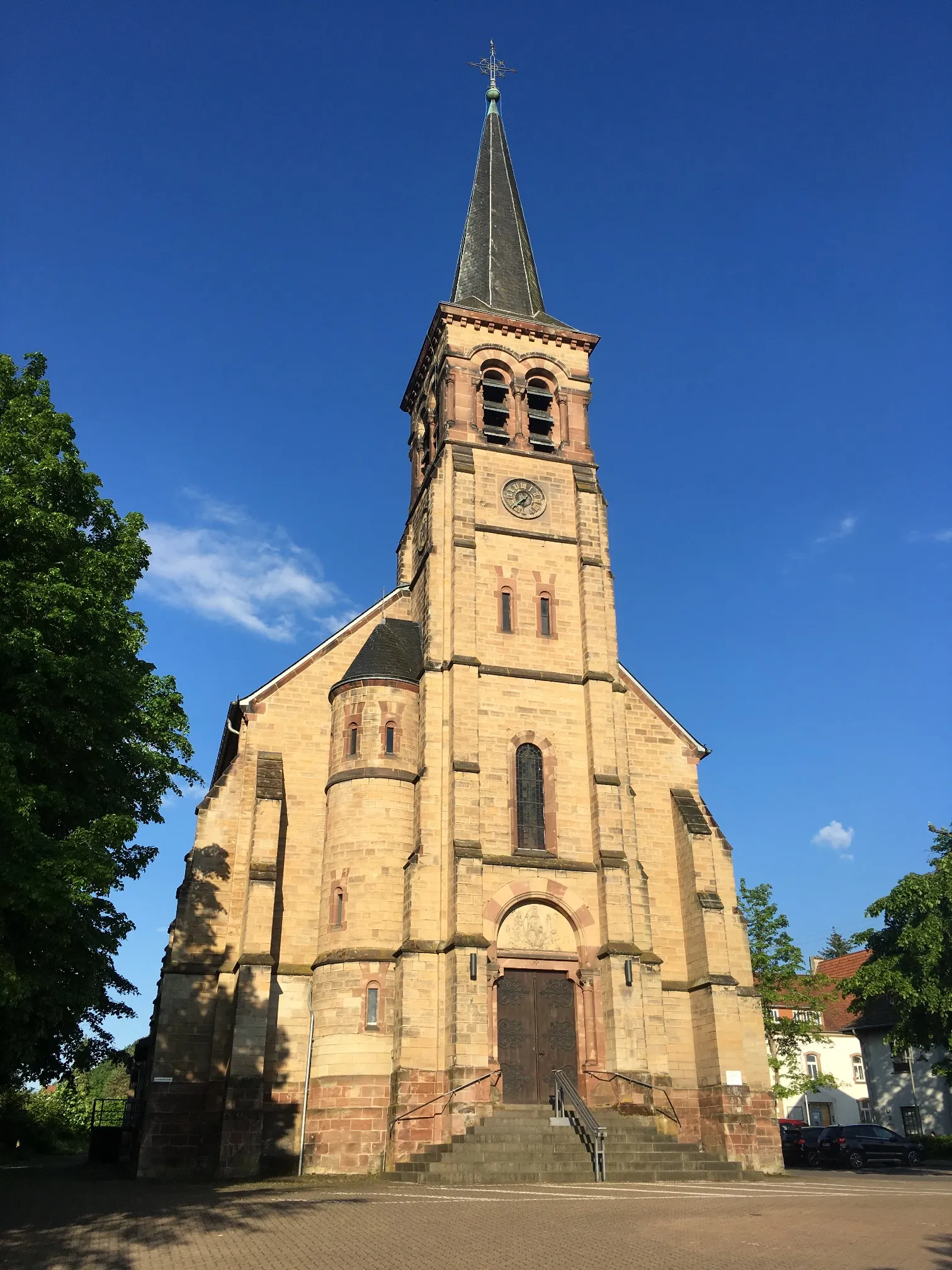 Photo showing: Katholische Kirche St. Wendalinus Großrosseln