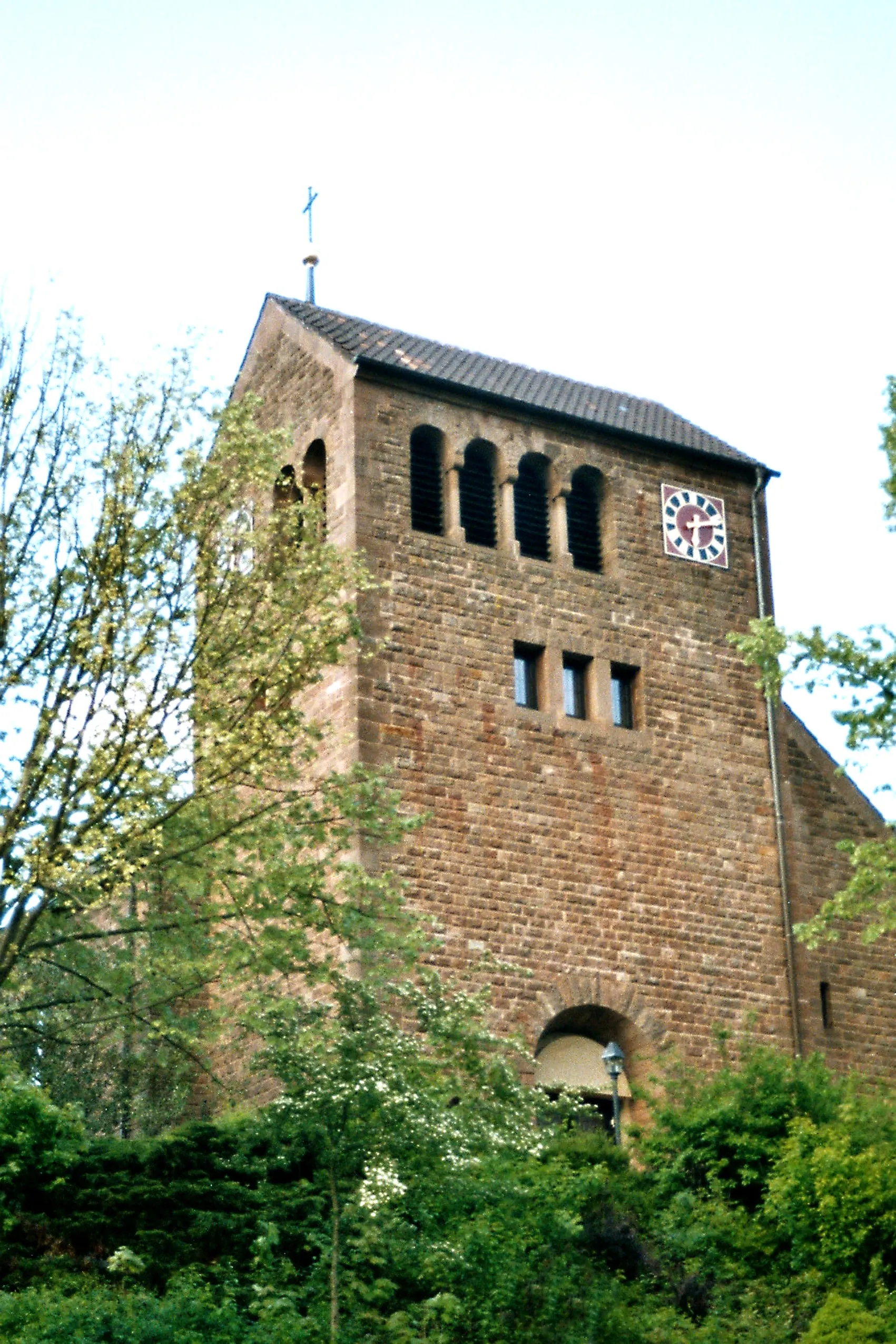 Photo showing: Herschweiler-Pettersheim,  the village church