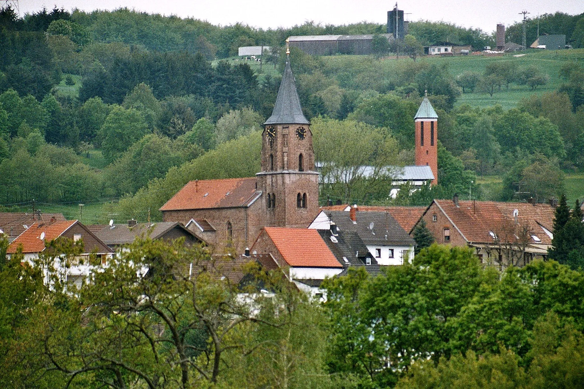 Photo showing: Dunzweiler, view to the Prostant church and to the Saint Giles church