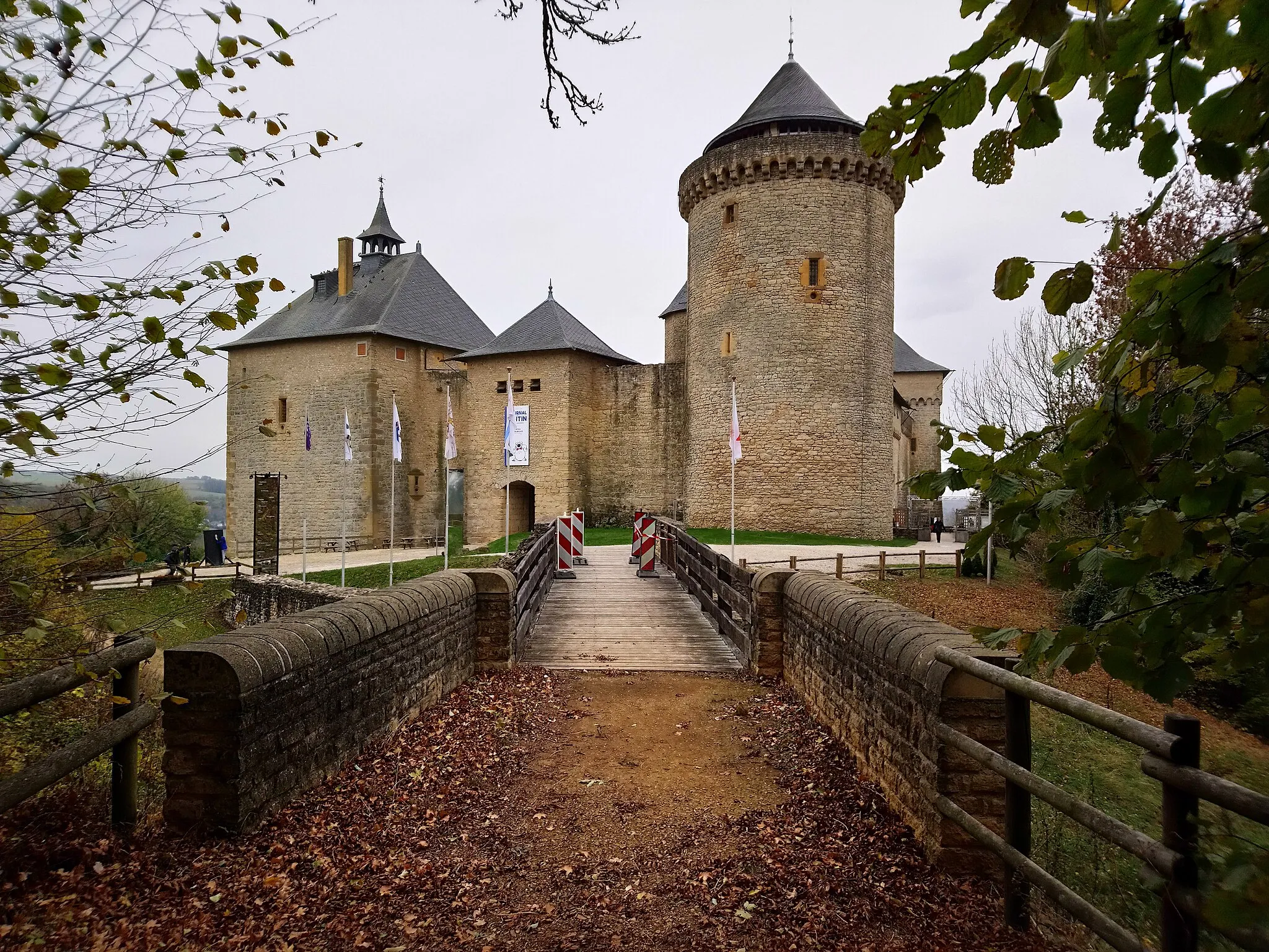 Photo showing: This building is indexed in the base Mérimée, a database of architectural heritage maintained by the French Ministry of Culture, under the reference PA00106800 .