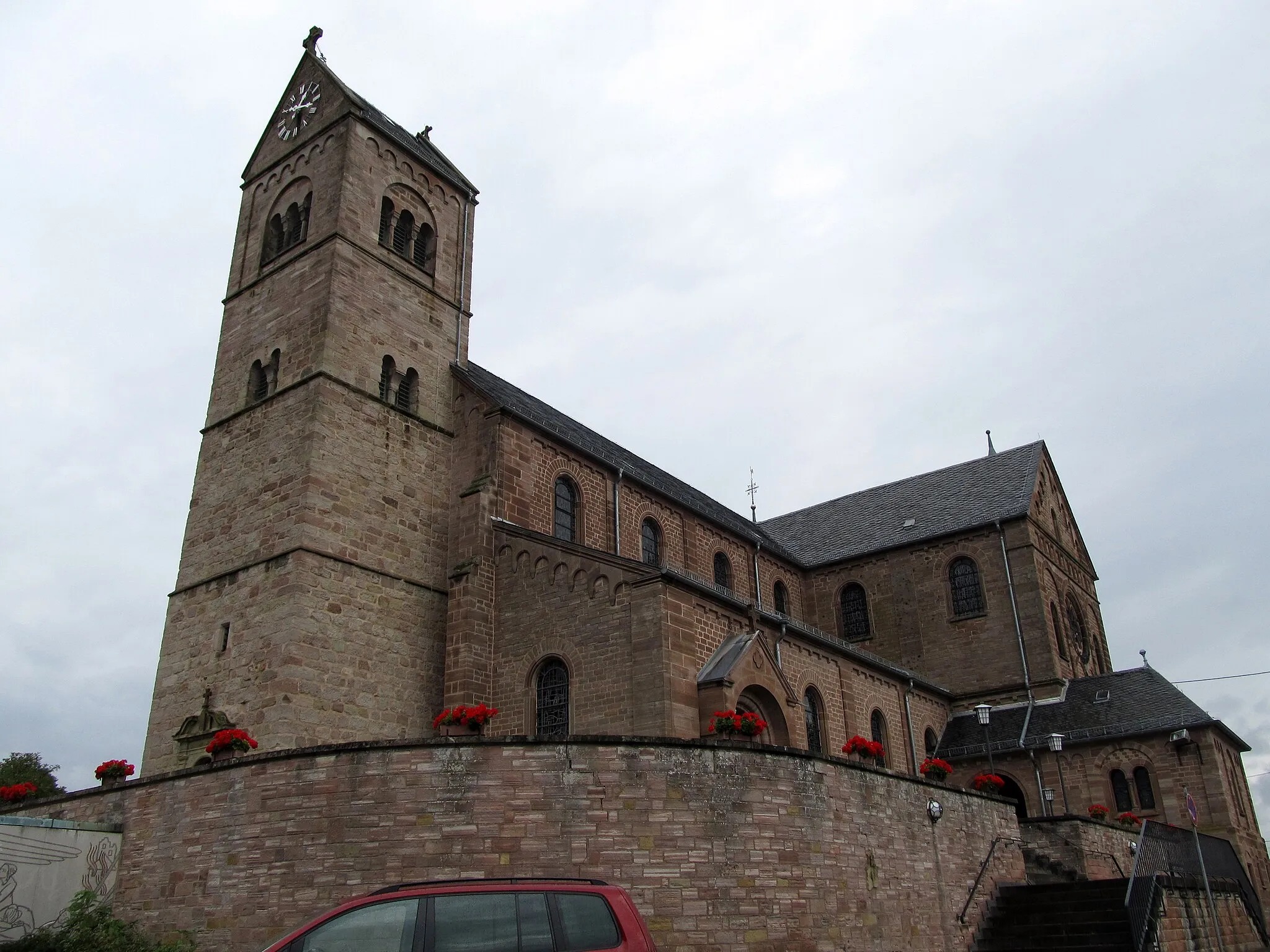 Photo showing: Die katholische Pfarrkirche St. Remigius in Bliesen, einem Stadtteil von St. Wendel, Saarland