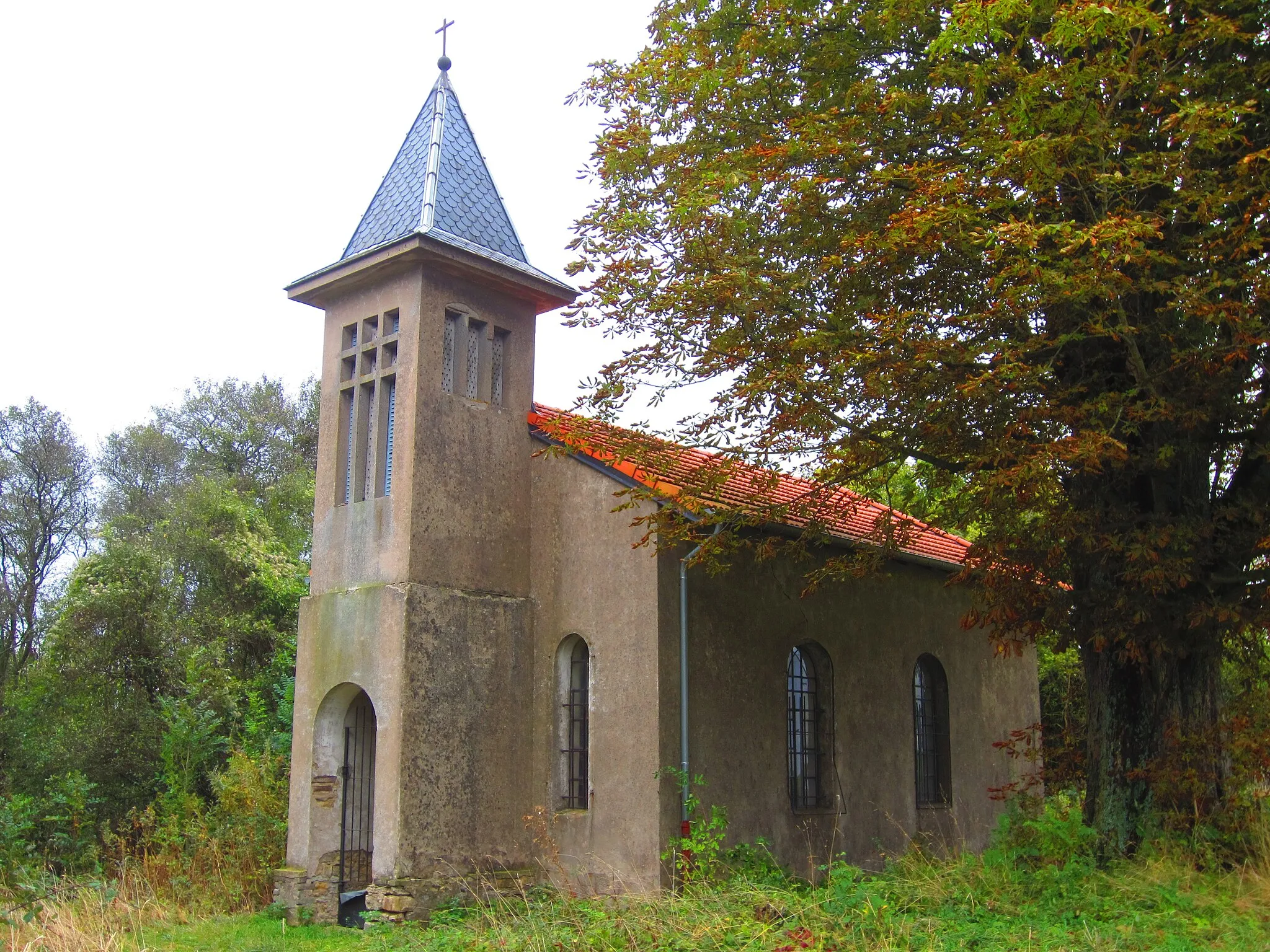 Photo showing: Mainvillers ND chapel