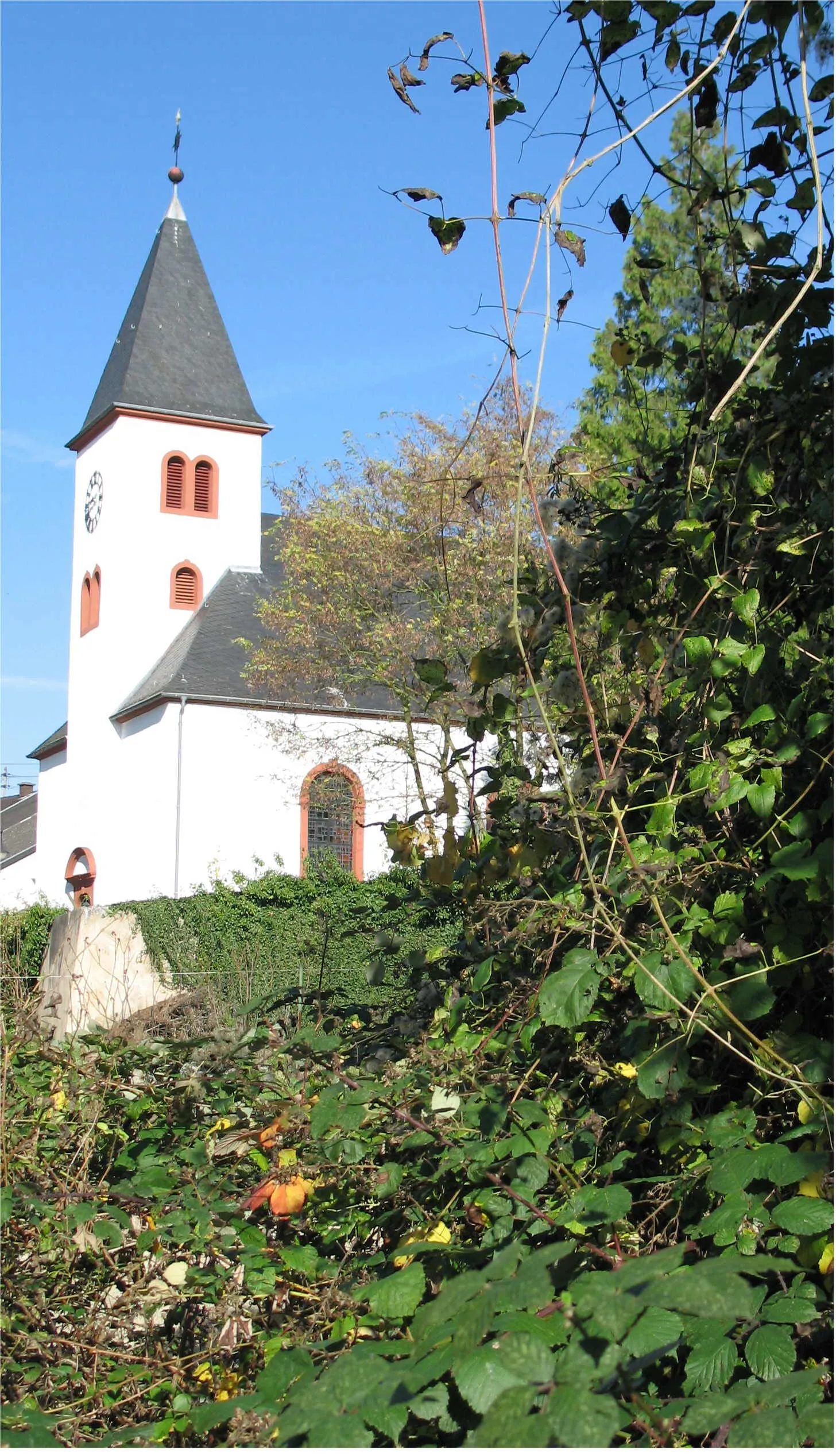 Photo showing: Kierchtuerm vu Nennig