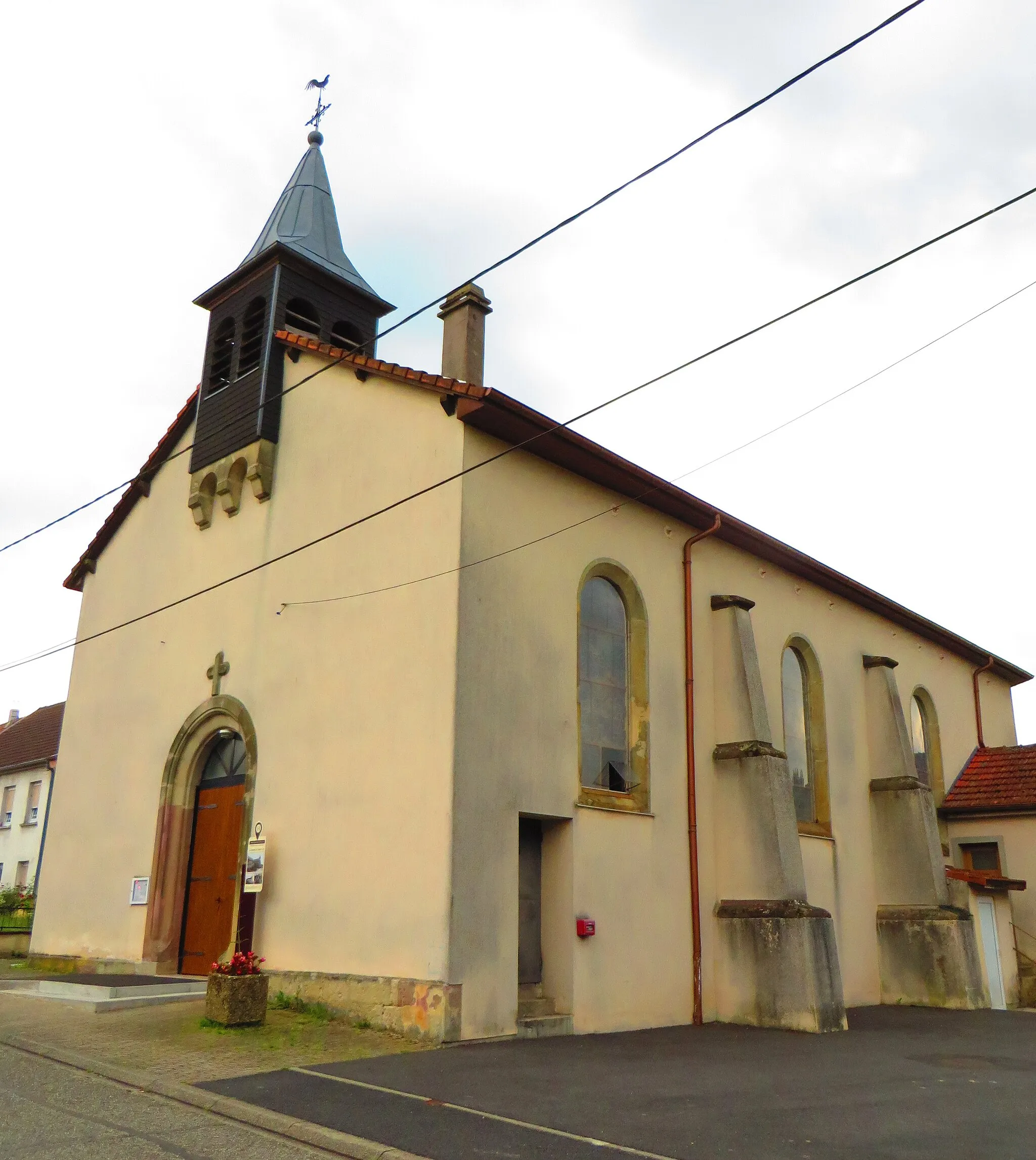 Photo showing: Puttelange-aux-Lacs Diefenbach-lès-Puttelange Église Saint-Luc-Évangéliste