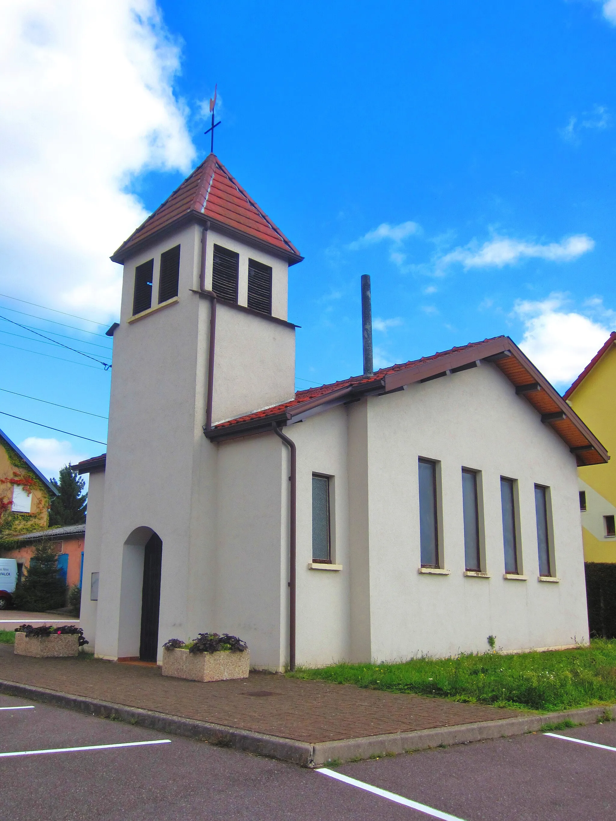 Photo showing: Temple Falck