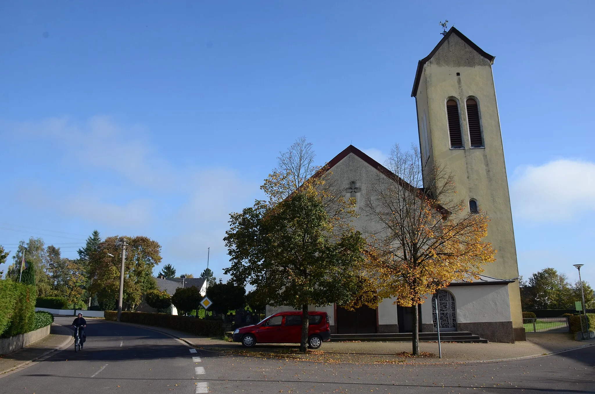 Photo showing: Church of Biringen Saarland Germany