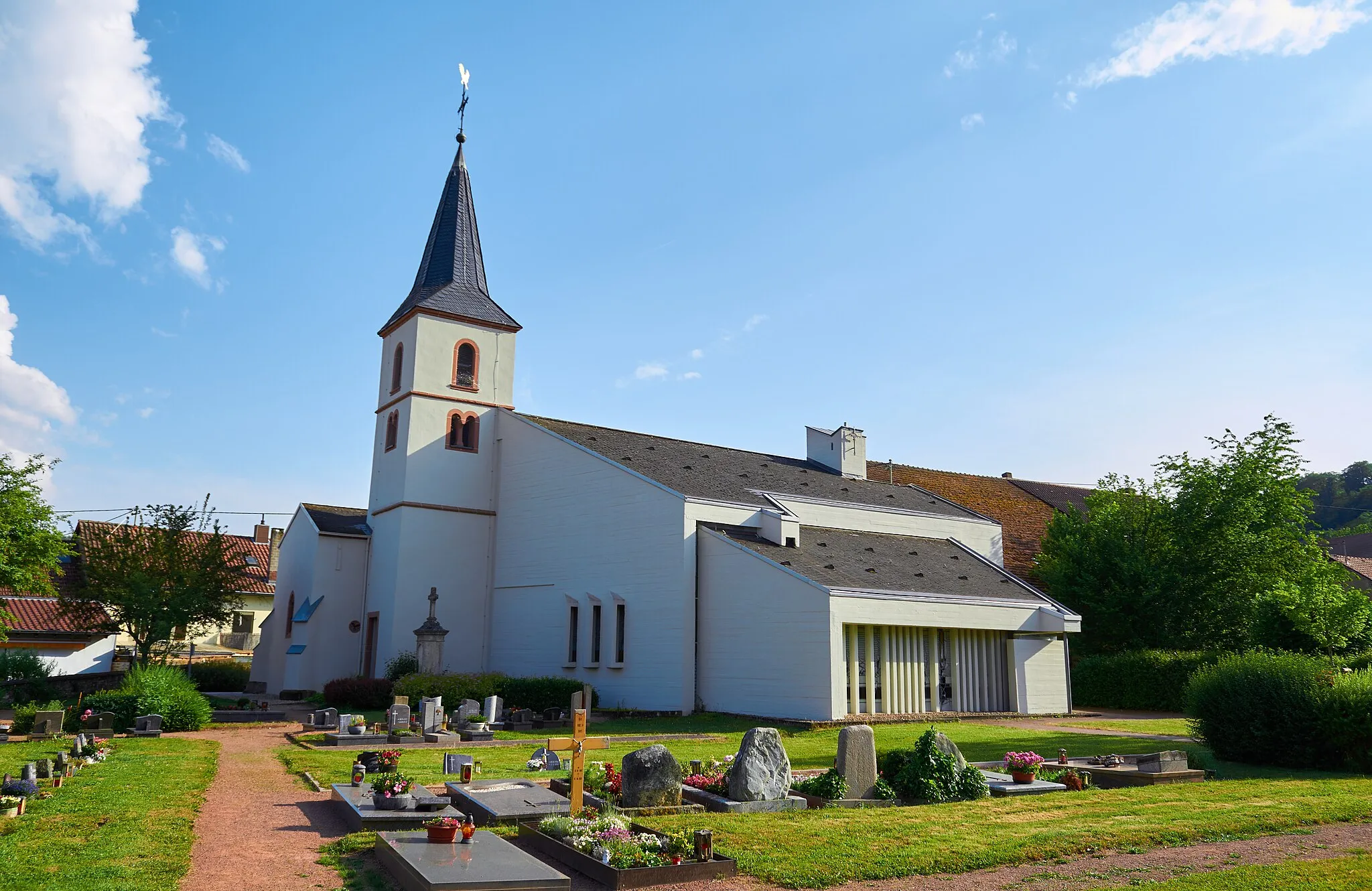 Photo showing: St. Quiriakus - Kirche in Mechern.