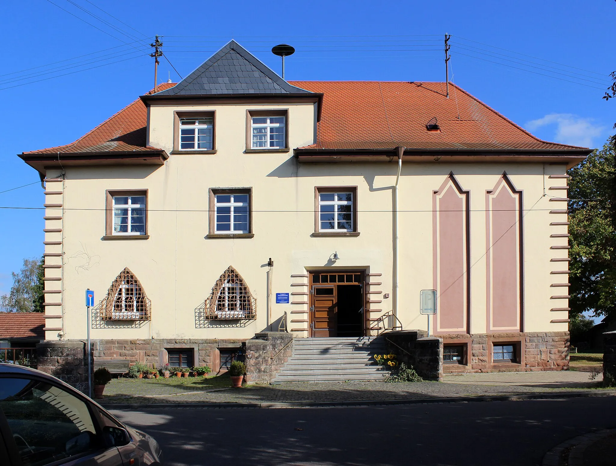 Photo showing: Schulgebäude in Böckweiler, Stadt Blieskastel, Saarpfalz-Kreis, Saarland