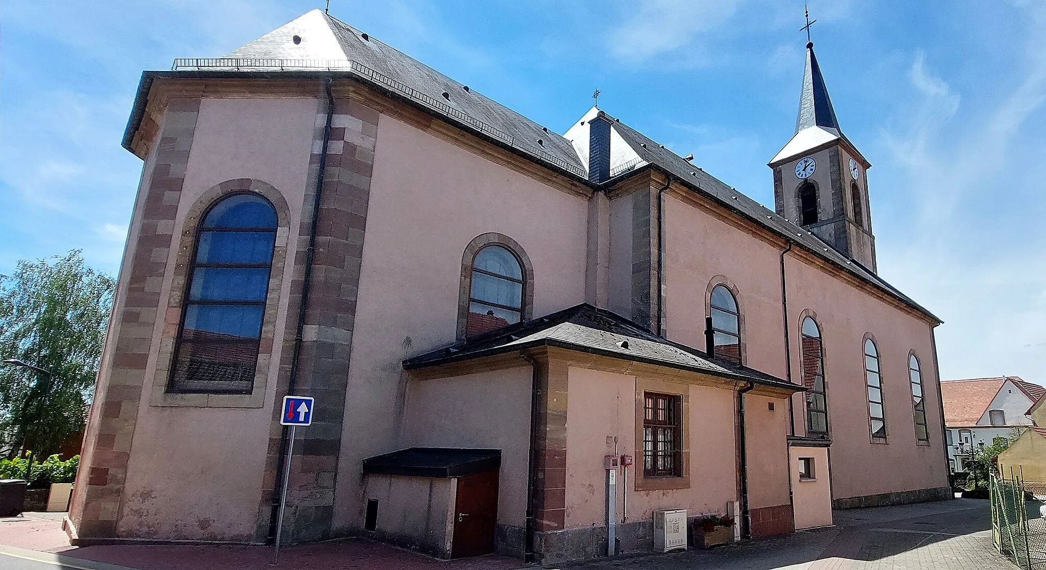 Photo showing: Église de l'Exaltation-de-la-Sainte-Croix de Petit-Réderching‎