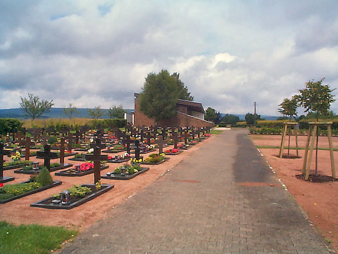 Photo showing: The cemetery of Thailen, Saarland, Germany