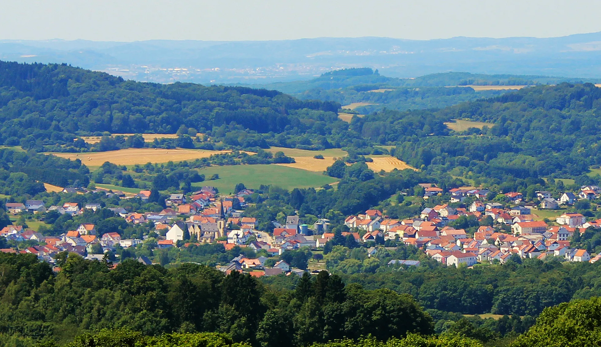 Photo showing: Blick vom Schaumberg auf Hasborn-Dautweiler, einem Ortsteil der Gemeinde Tholey, Landkreis St. Wendel, Saarland