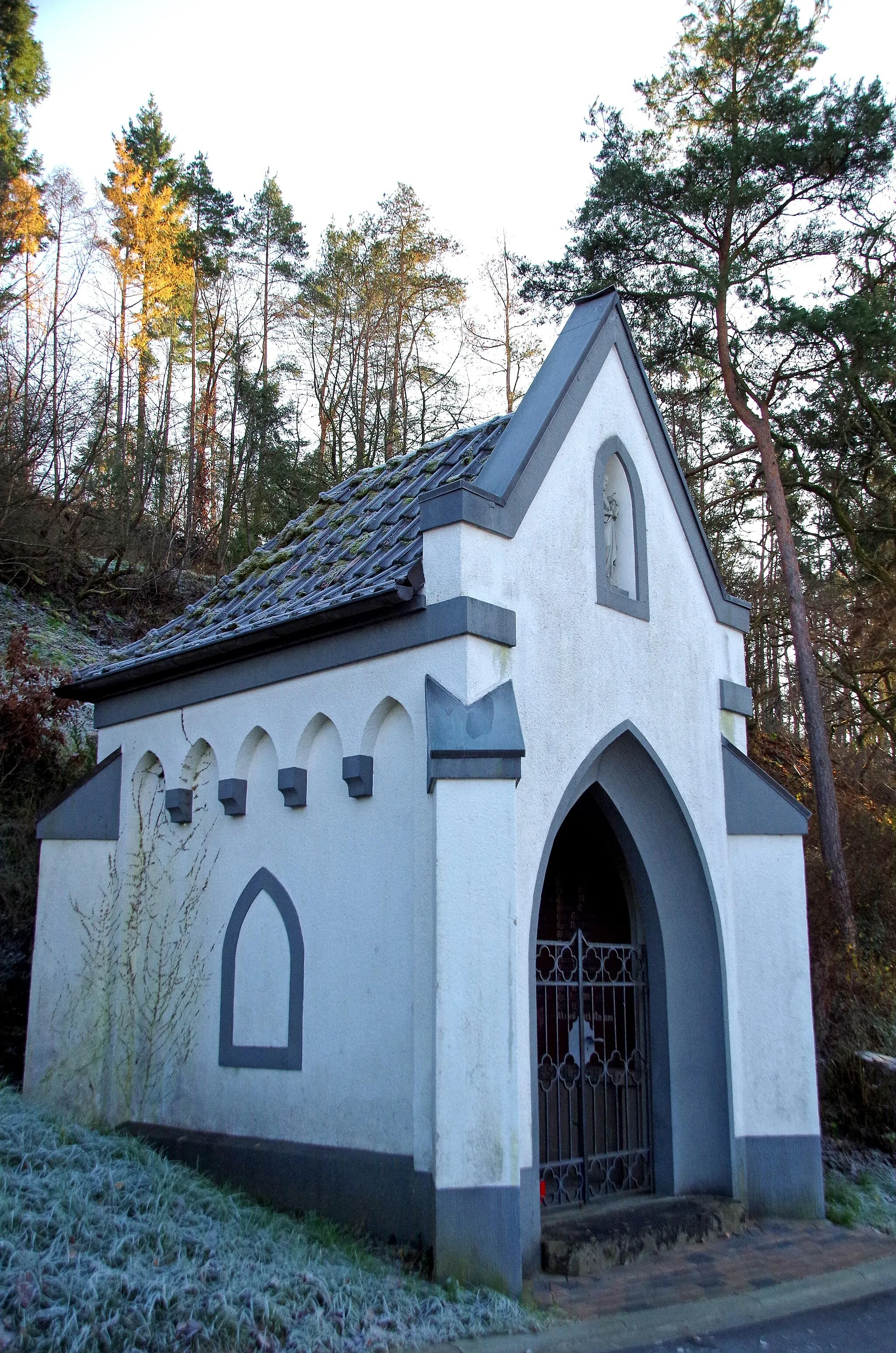 Photo showing: Schleiden, Pestkapelle am Ruppenberg (Nordseite)