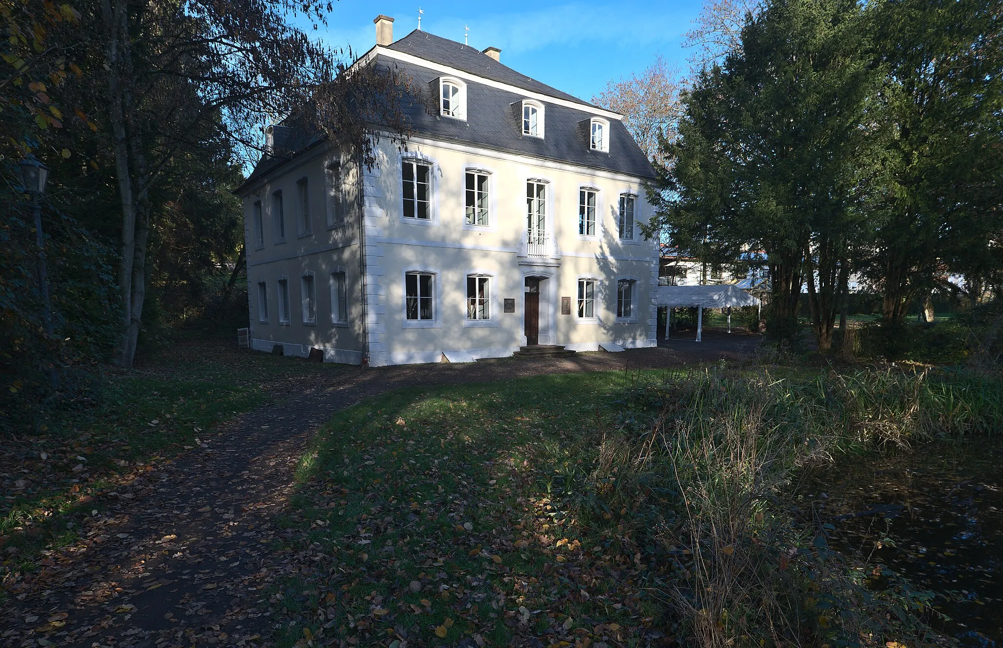 Photo showing: Das Schloss Buseck.