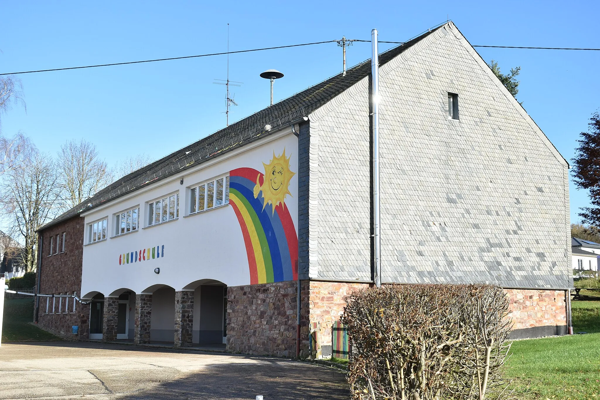 Photo showing: Mandern, Grundschule