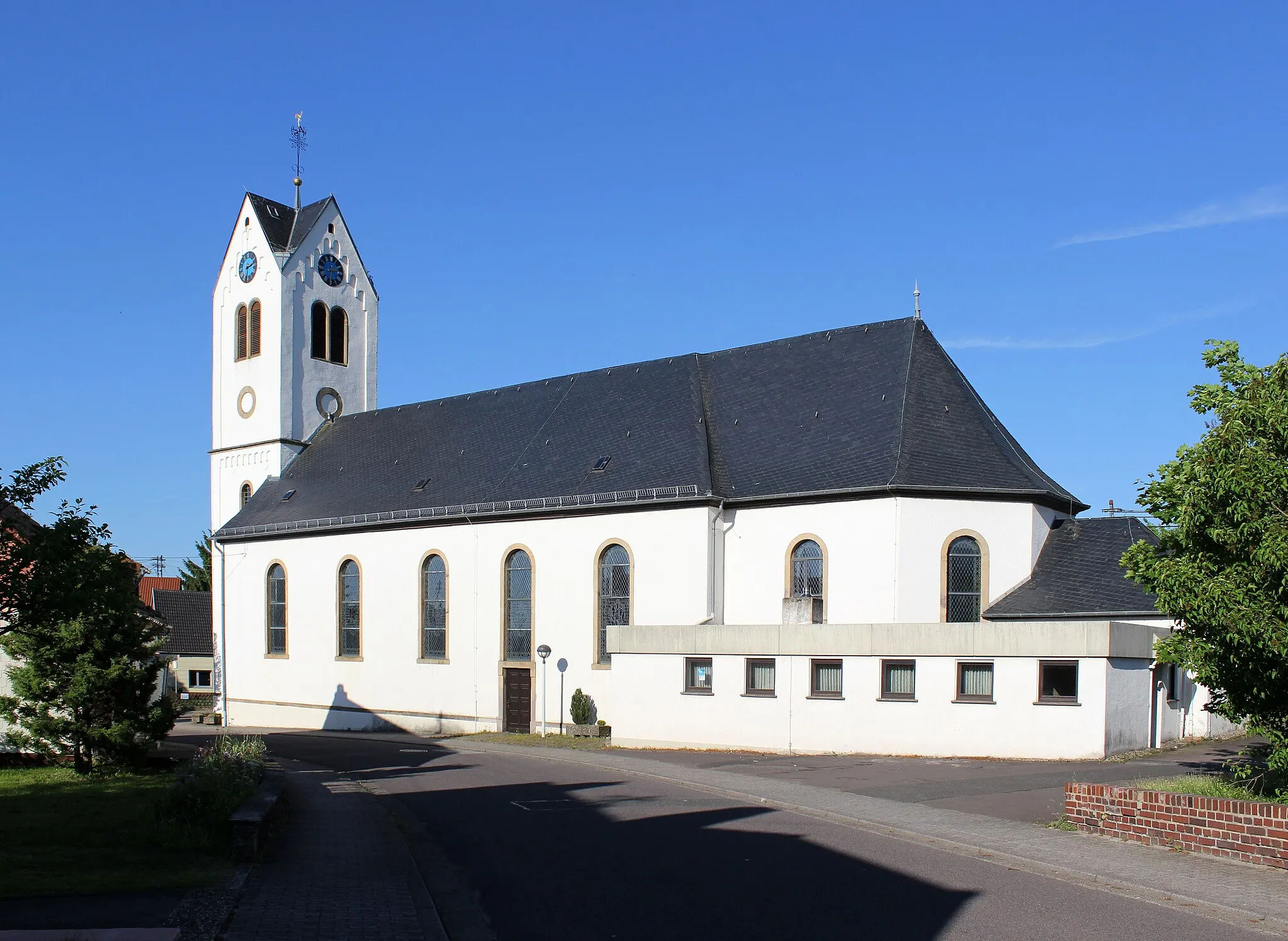 Photo showing: Katholische Kirche St. Valentin in Nonnweiler-Otzenhausen, Saarland