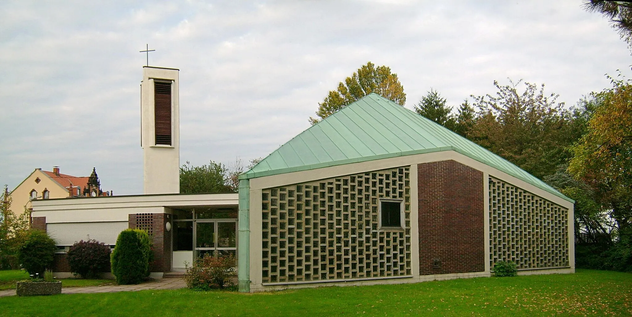 Photo showing: Evangelische Kirche in Göttelborn