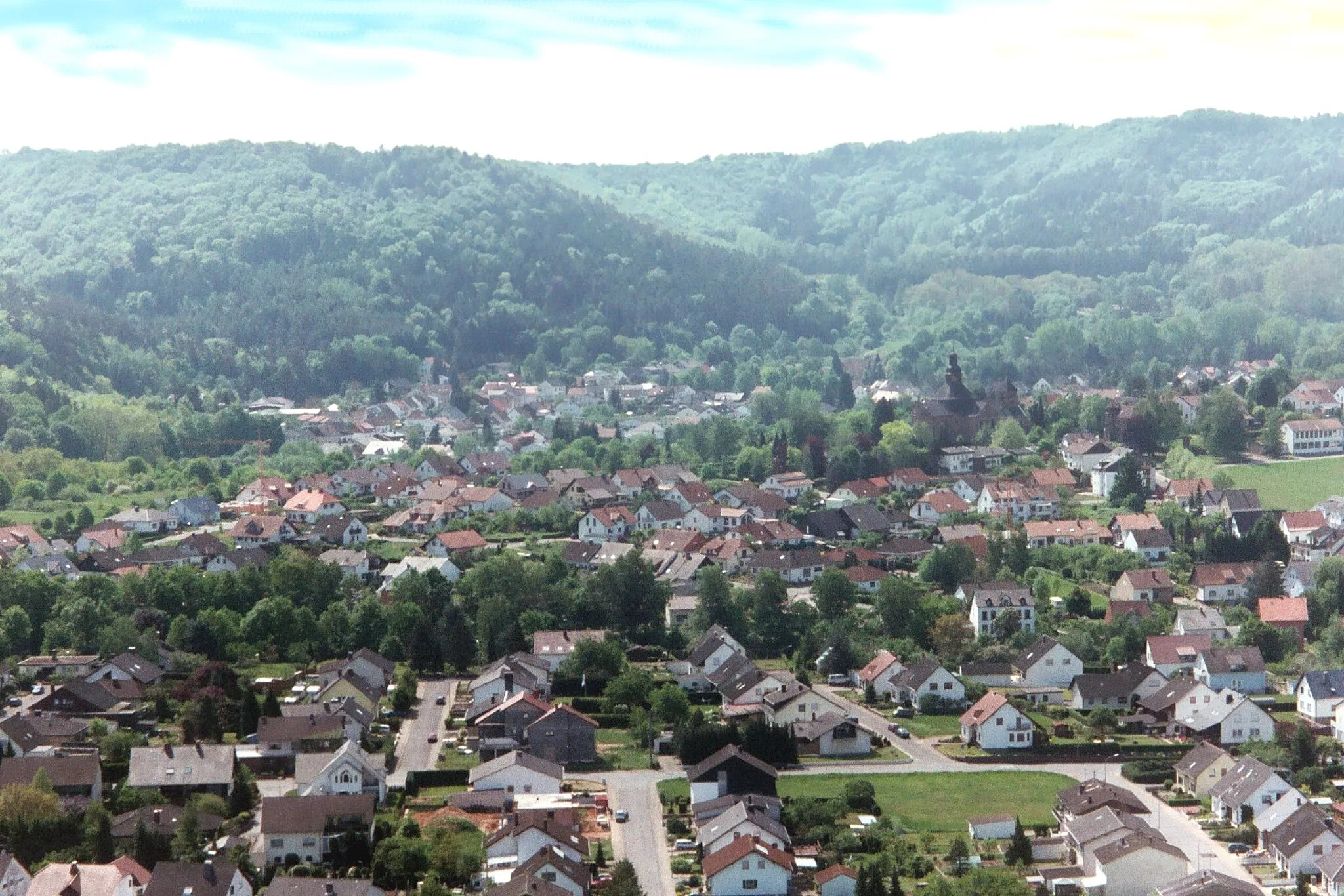 Photo showing: Siersburg-Rehlingen, view from the ruined castle to rhe village Siersburg