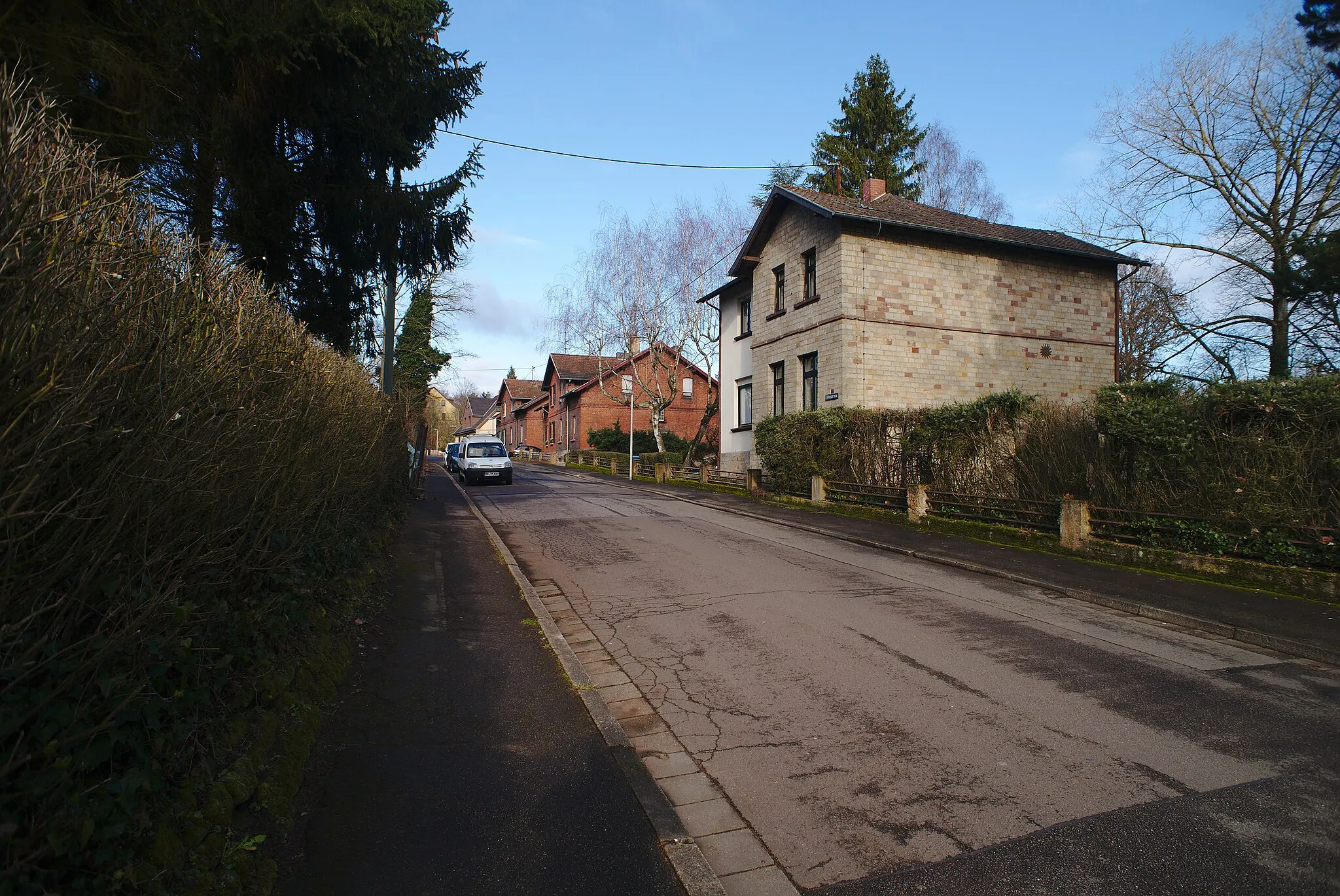 Photo showing: Häuser an der Althansstraße in Völklingen-Luisenthal.