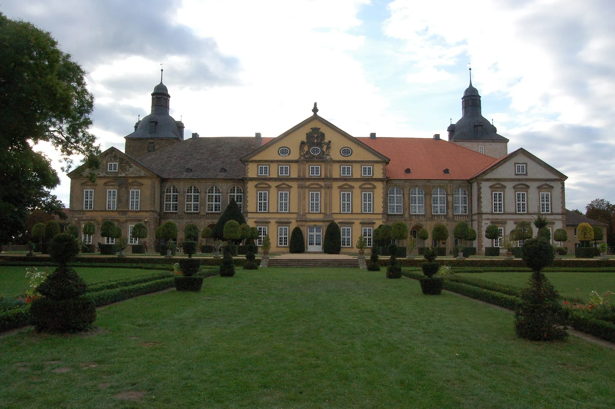 Photo showing: Schloss Hundisburg, Haldensleben, Blick vom Barockpark