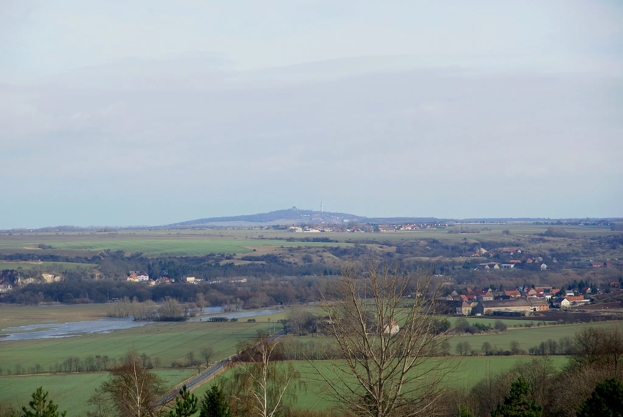 Photo showing: Blick auf den Petersberg von Johannashall aus