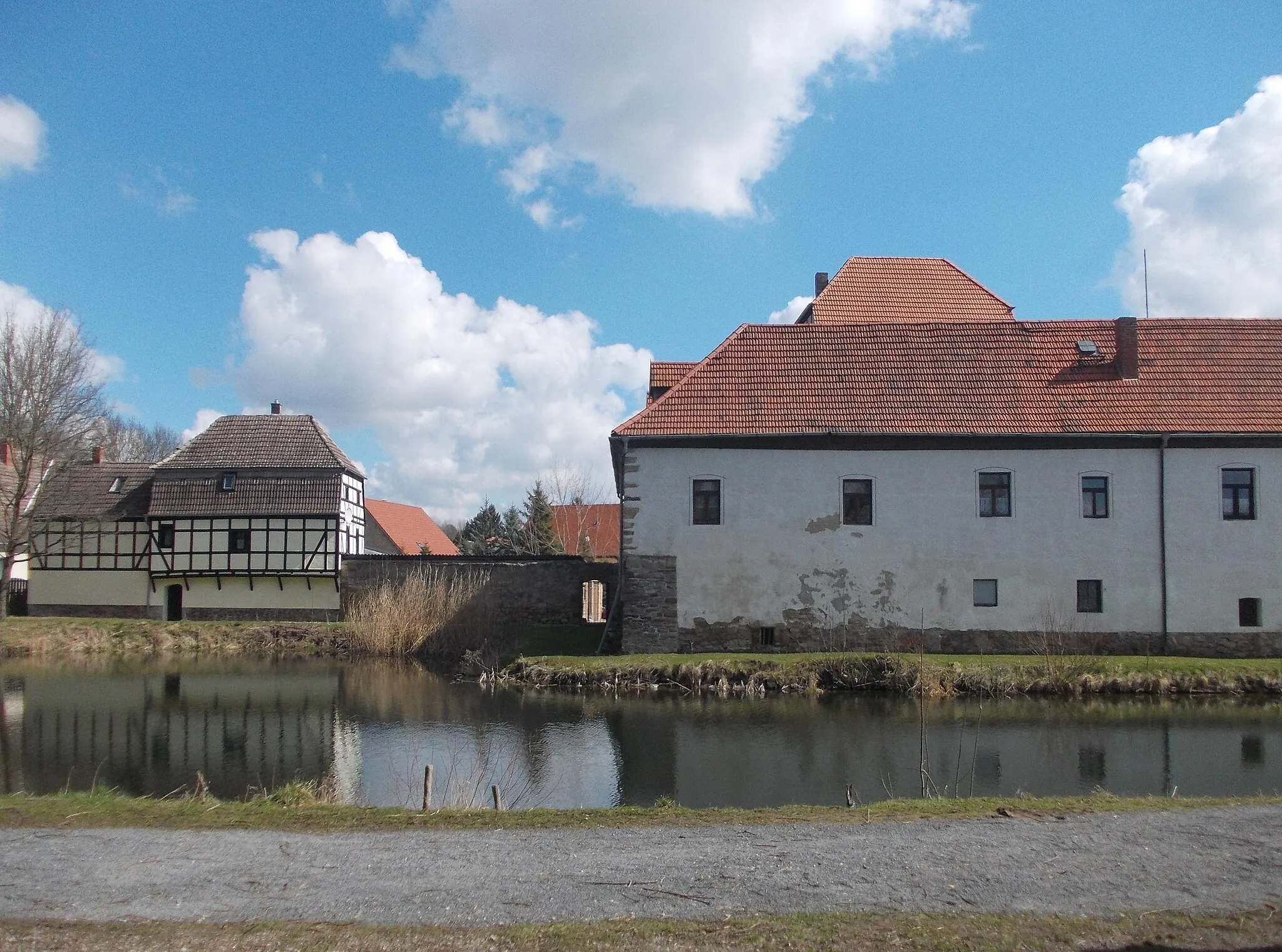 Photo showing: The water castle of Oberfarnstädt (Farnstädt, Saalekreis, Saxony-Anhalt)