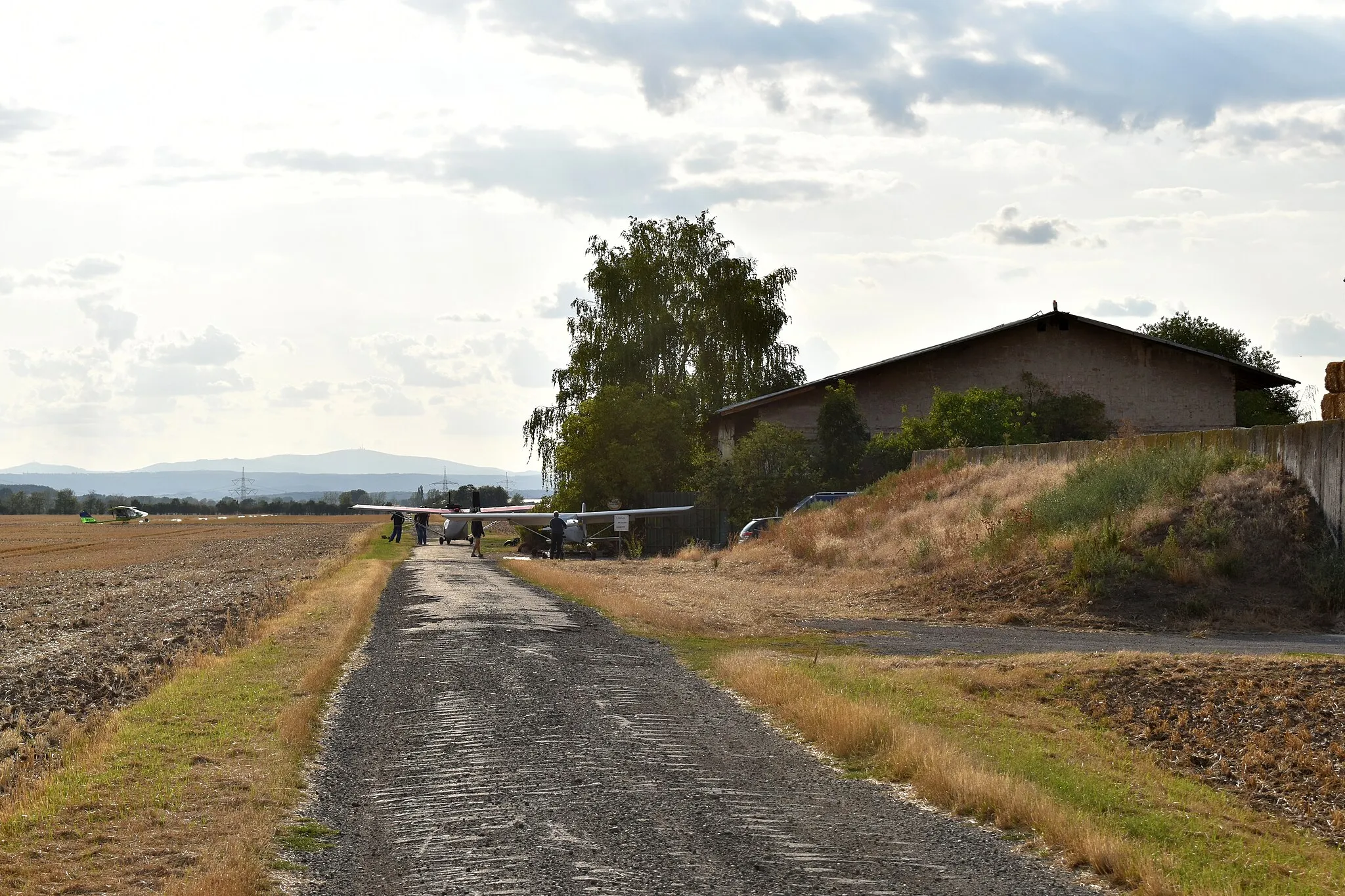 Photo showing: Flugplatz Hoym