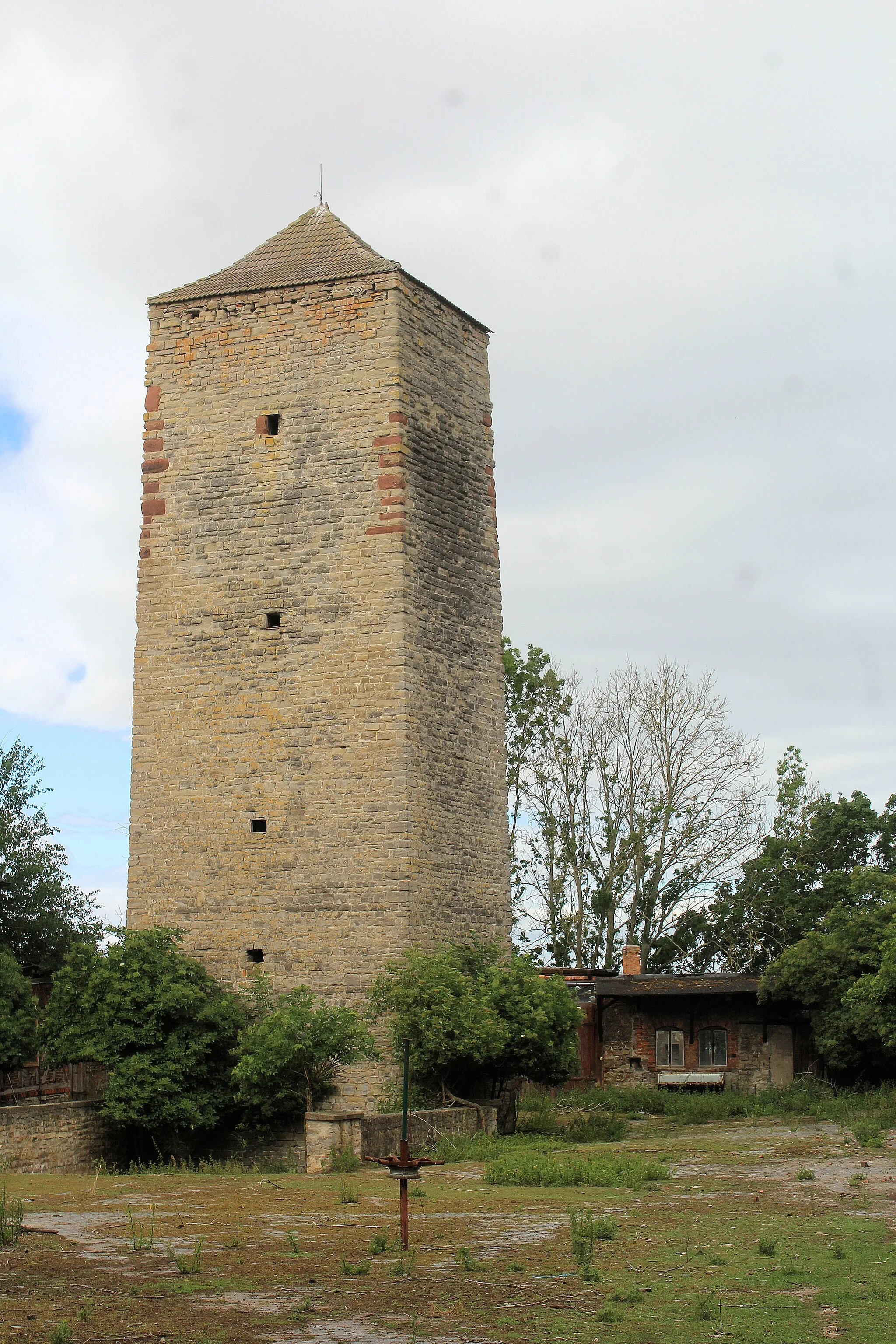 Photo showing: Beyernaumburg, the castle keep