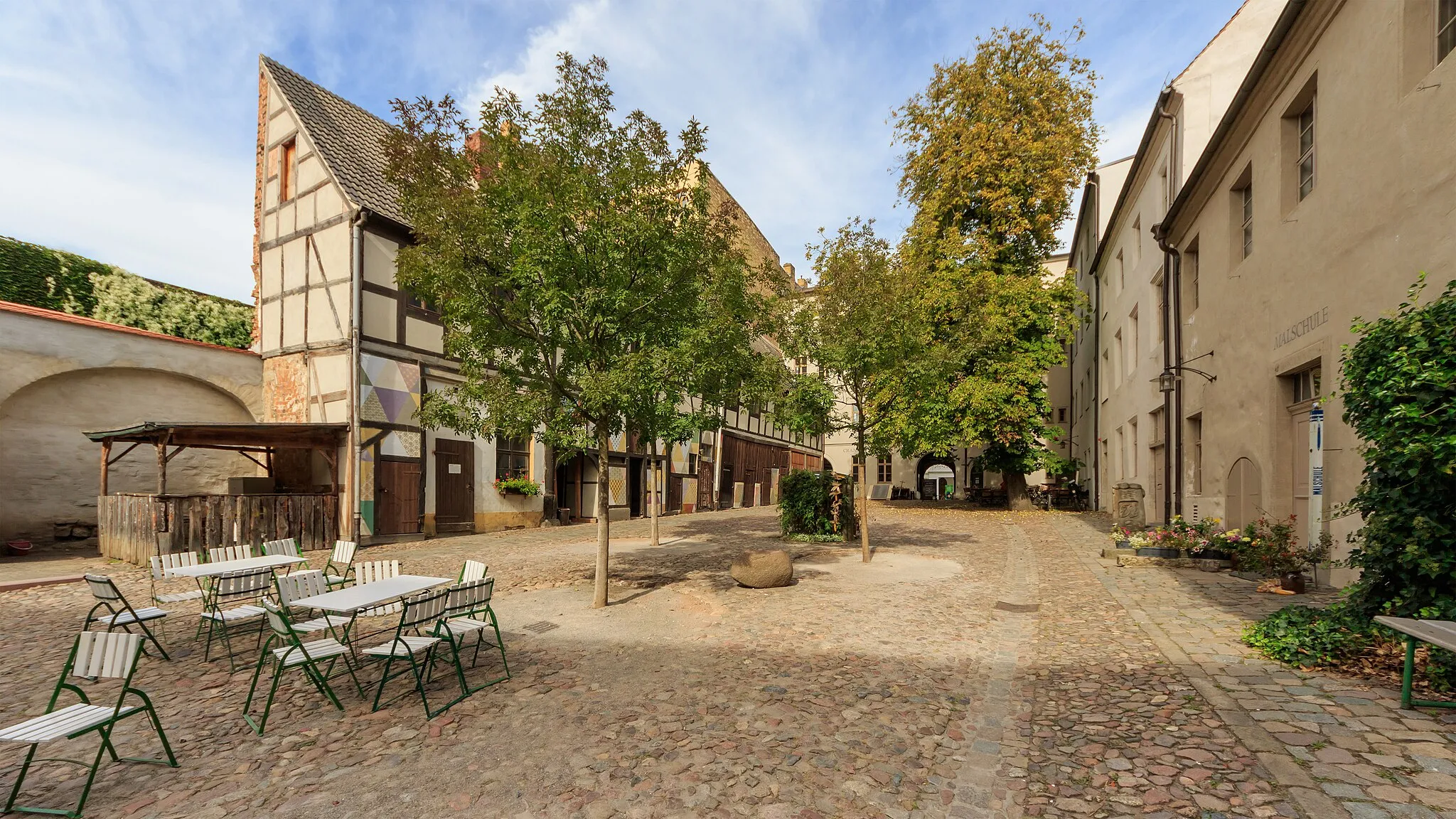 Photo showing: Cranach Yard Schlossstr.1 in Wittenberg, Saxony-Anhalt, Germany