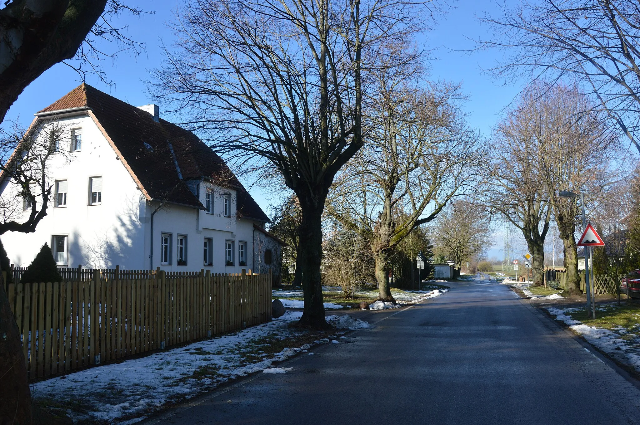 Photo showing: Straßenzug Neu Ummendorf