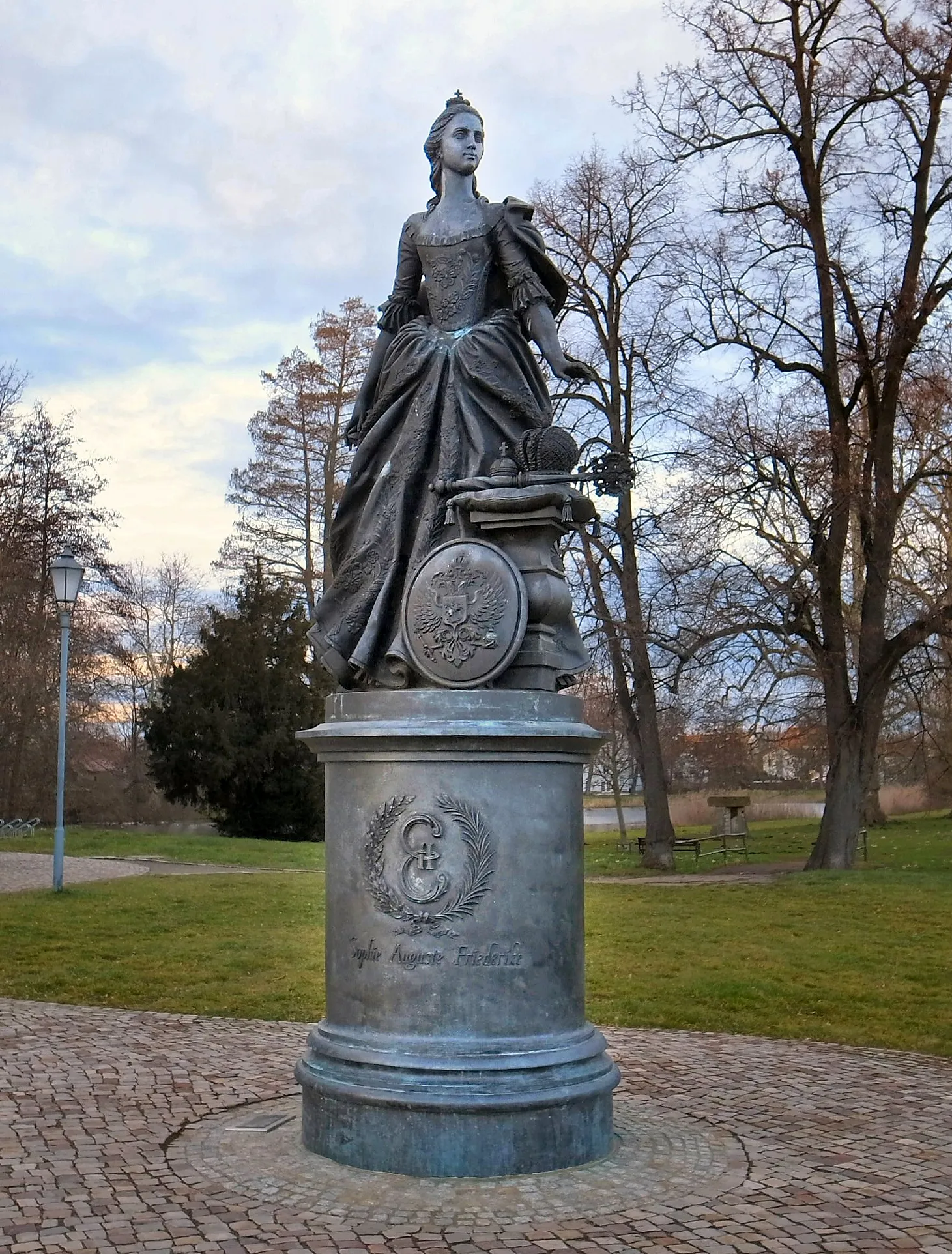 Photo showing: Zerbst/Anhalt, Denkmal für Prinzessin Sophie Auguste Friederike von Anhalt-Zerbst, Katharina II. (Russland), Katharina die Große