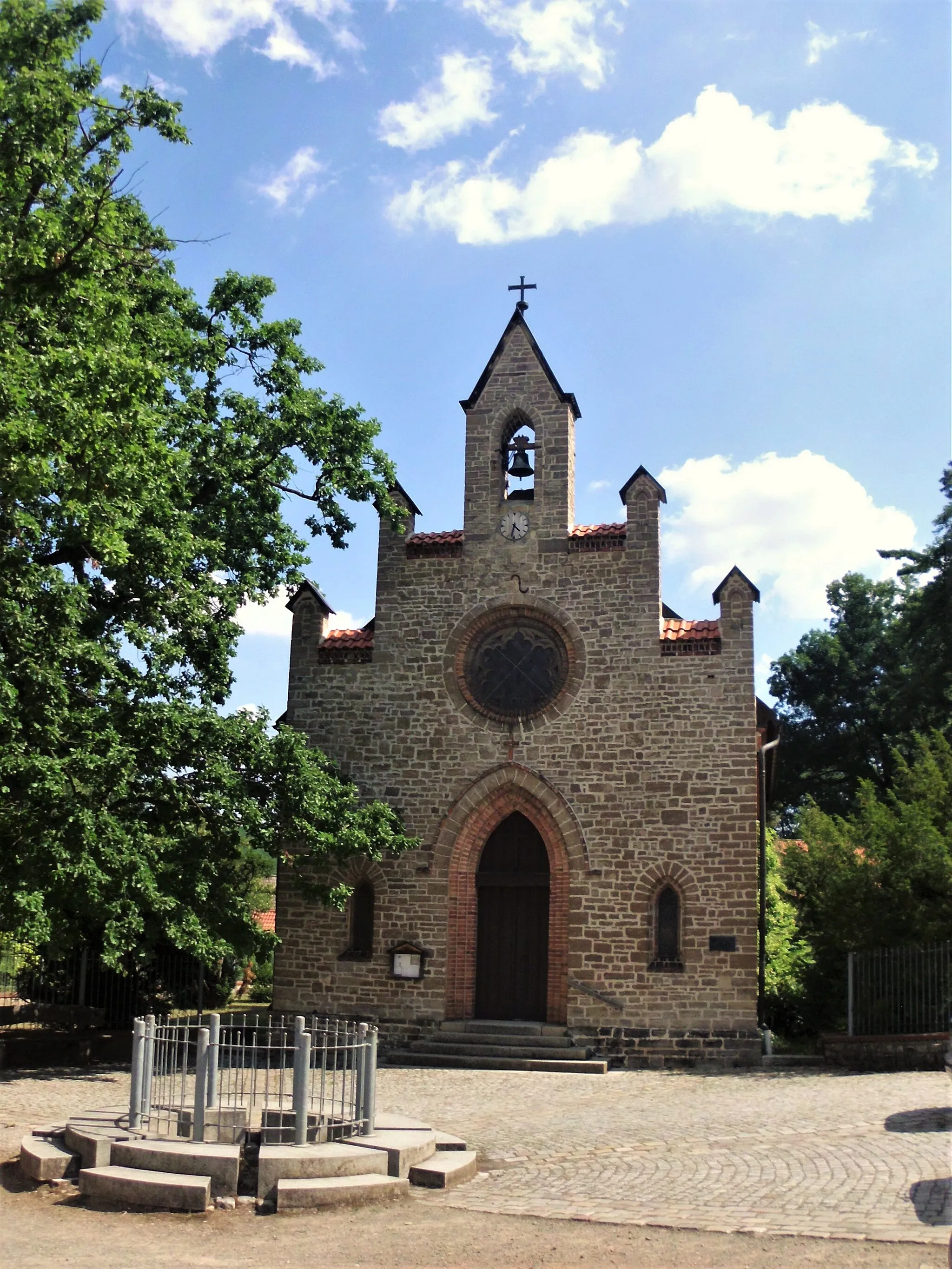 Photo showing: Evangelische Kirche in Stecklenberg, Stadt Thale, Landkreis Harz.