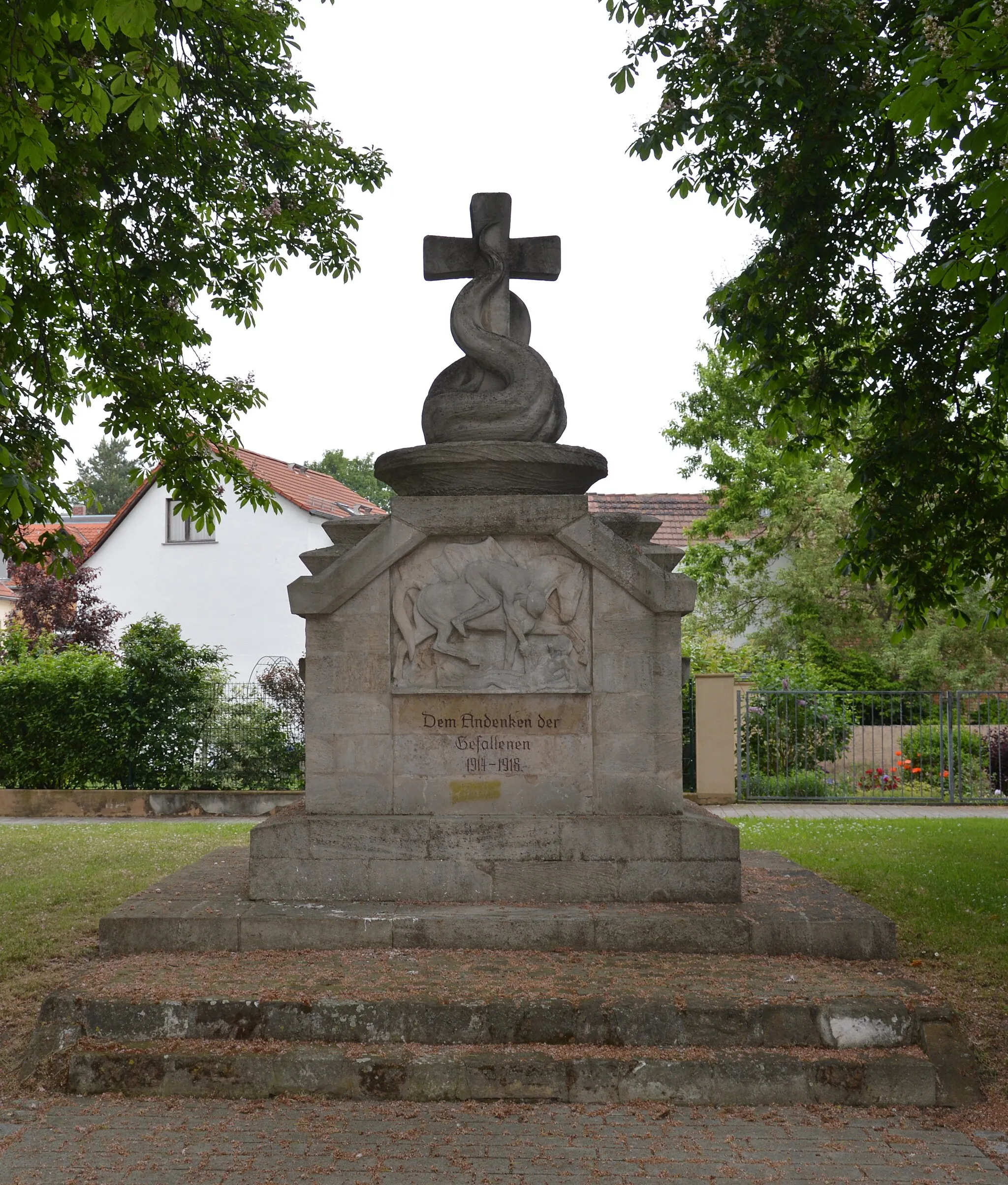 Photo showing: Kriegerdenkmal Hohenmölsen