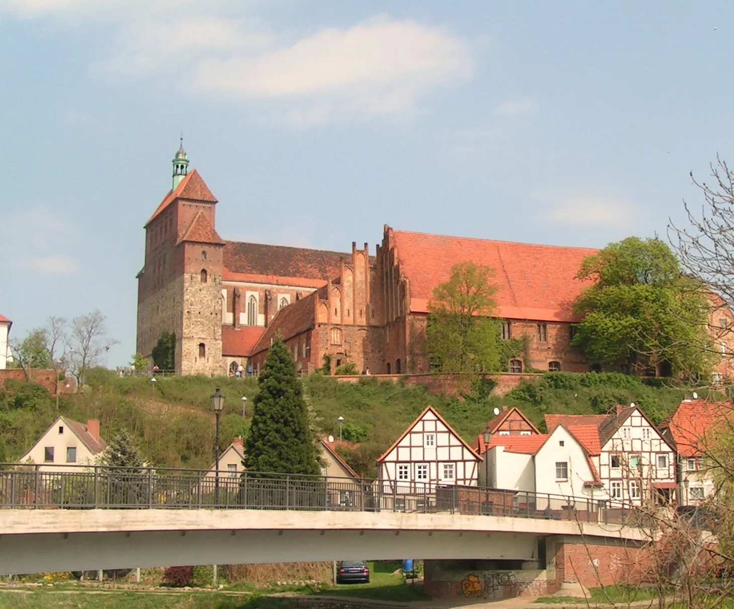 Photo showing: Havelberger Dom „St. Marien“ aus Richtung Altstadt.