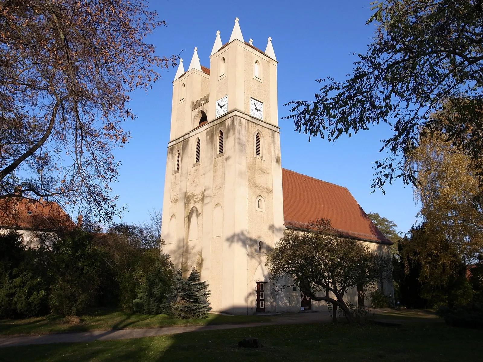 Photo showing: Dessau, Martin-Luther-Kirche Mosigkau
