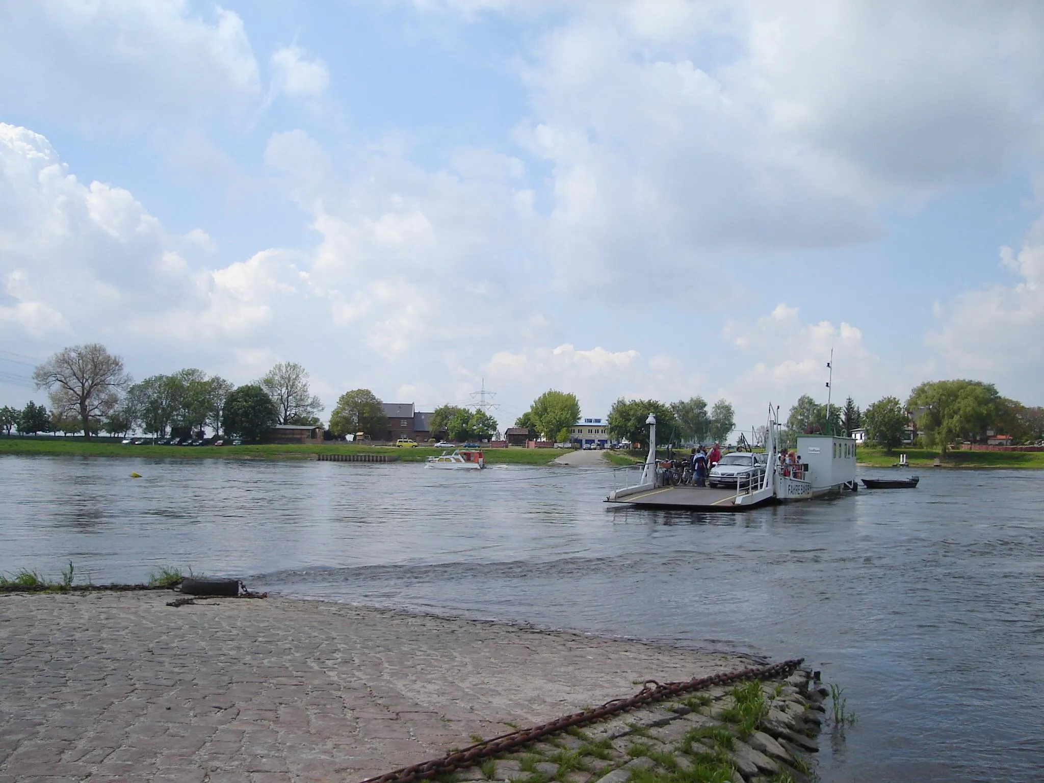 Photo showing: Gierseilfähre über die Elbe zwischen Barby und Walternienburg