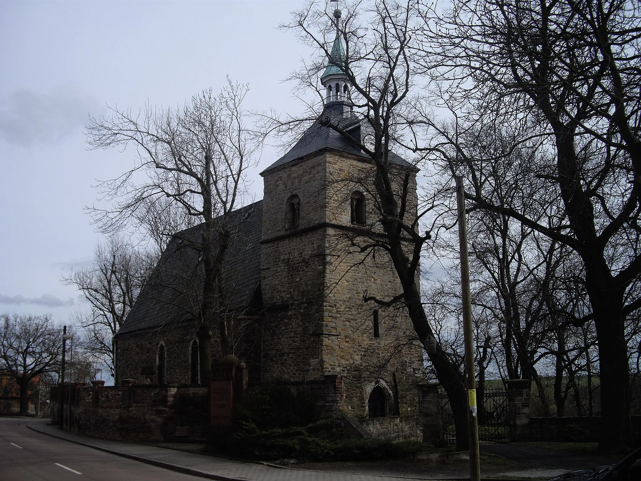 Photo showing: Die Dorfkirche vom Eisleber Ortsteil Oberrißdorf