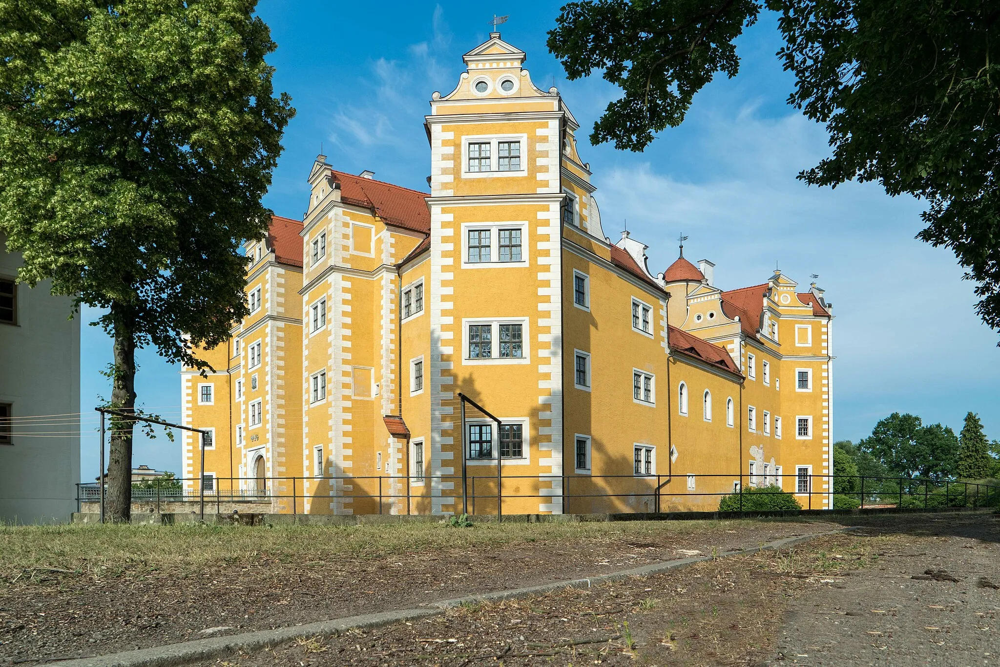 Photo showing: Vorderschloss Annaburg