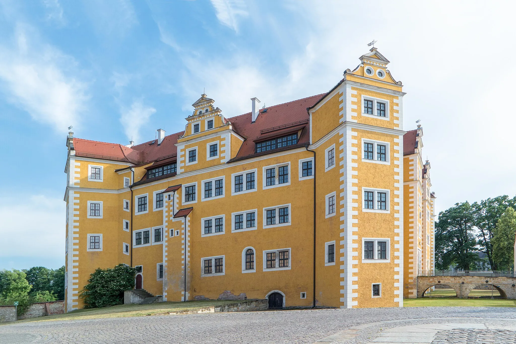 Photo showing: This is a picture of the Saxony-Anhalt Kulturdenkmal (cultural heritage monument) with the ID