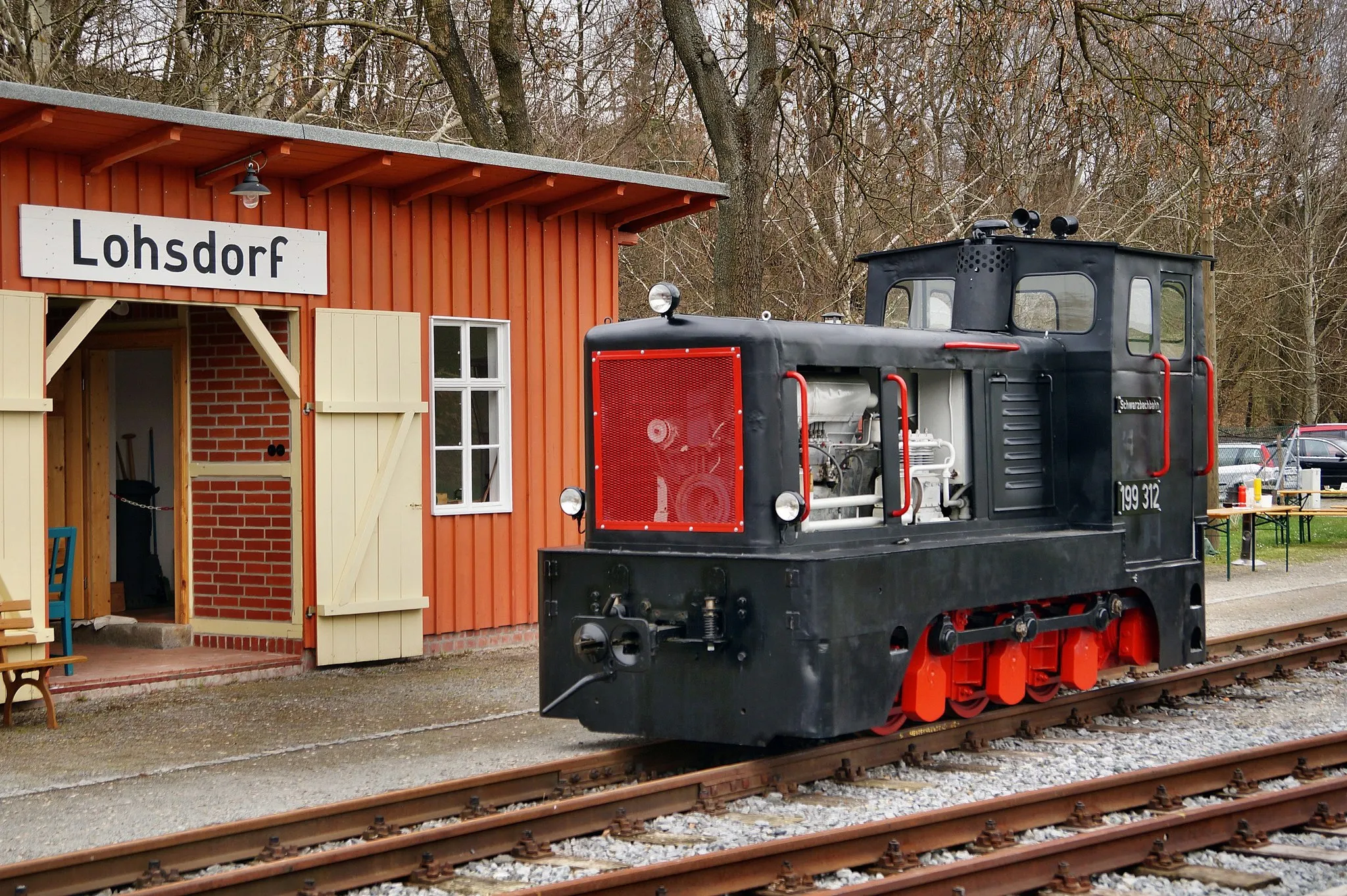 Photo showing: V10 Diesellokomotive 199 312 der Schwarzbachbahn in Lohsdorf